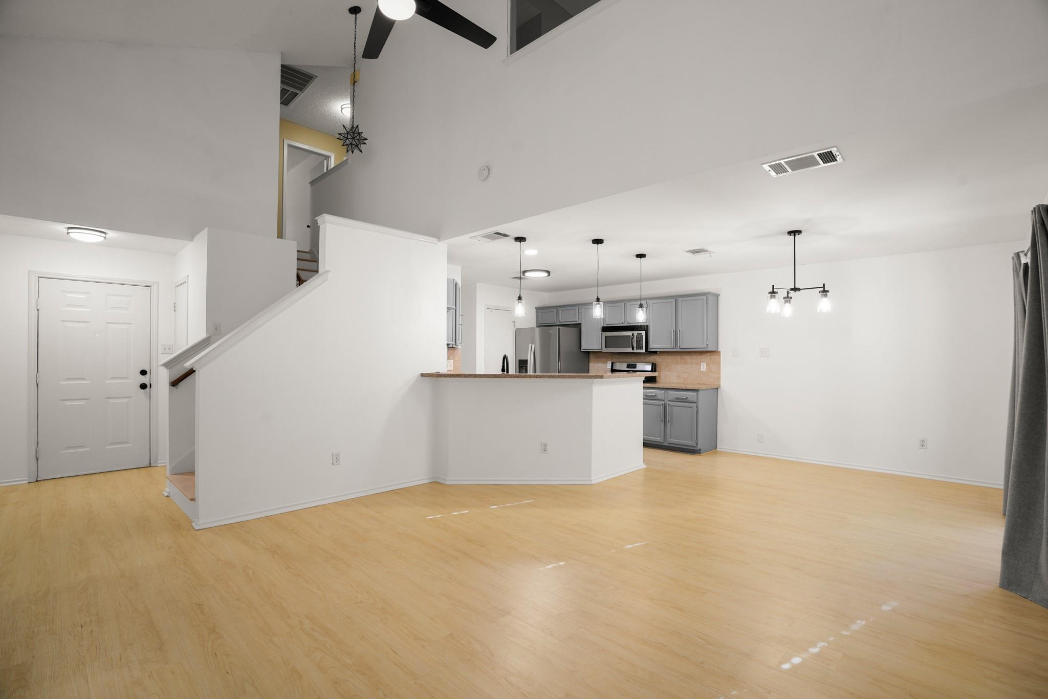 13026 Staton DR, Austin, TX 78727 photo 3