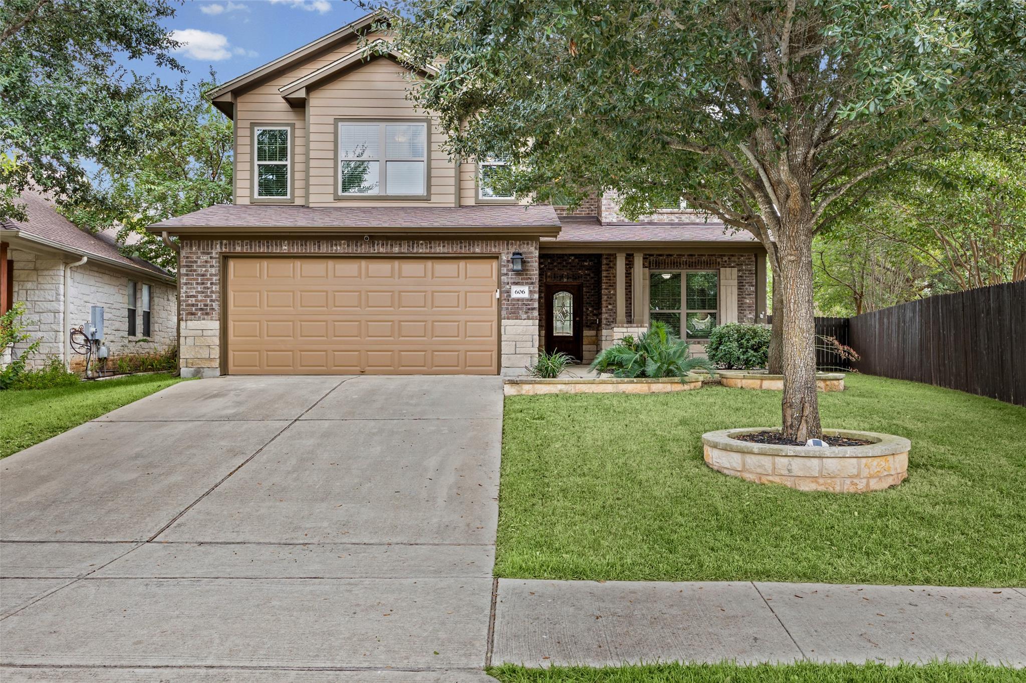 606 Irvin DR, San Marcos, TX 78666 photo 3