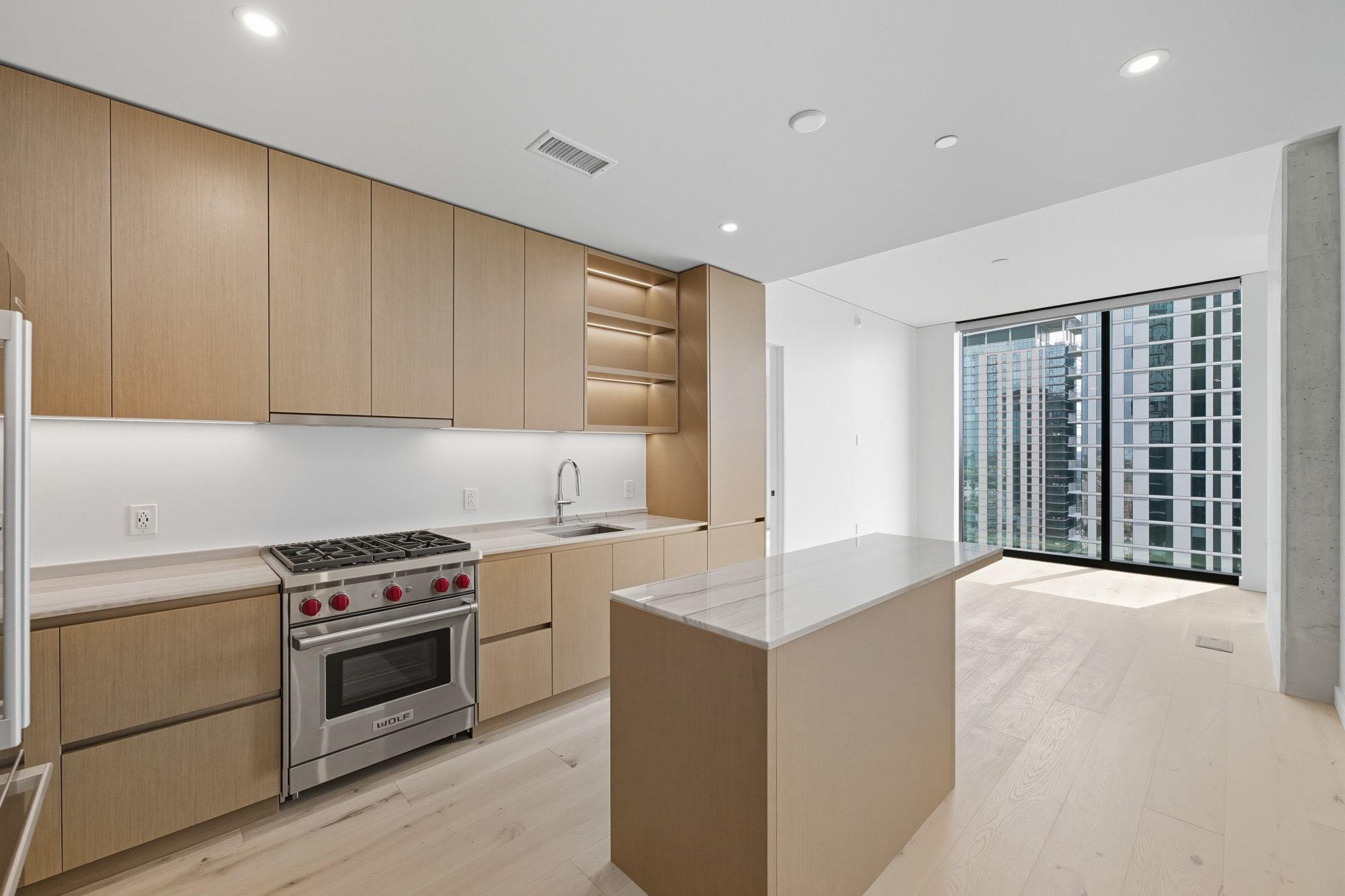 610 Davis ST #2803, Austin, TX 78701 photo 2