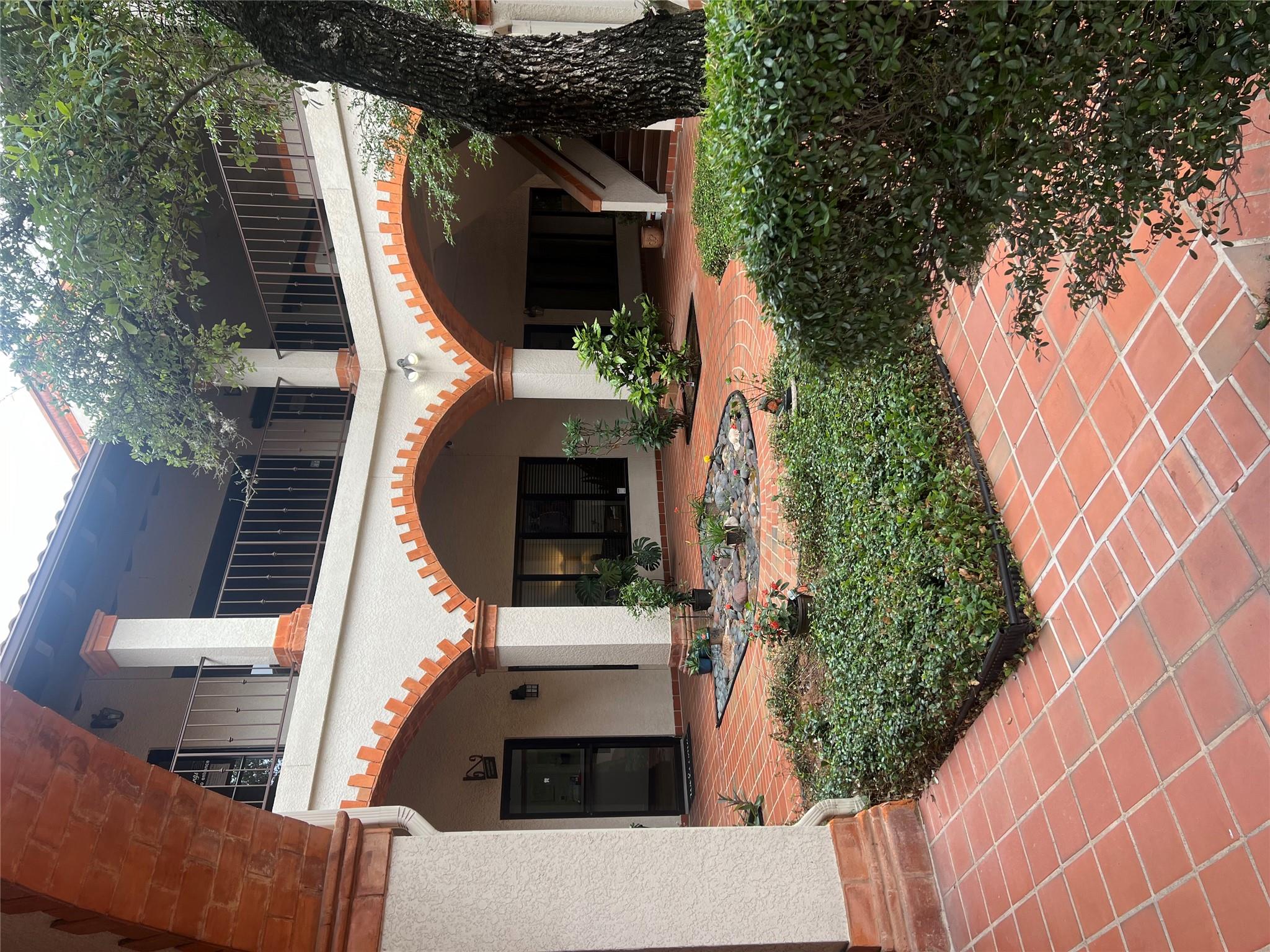 Plaza Cortez