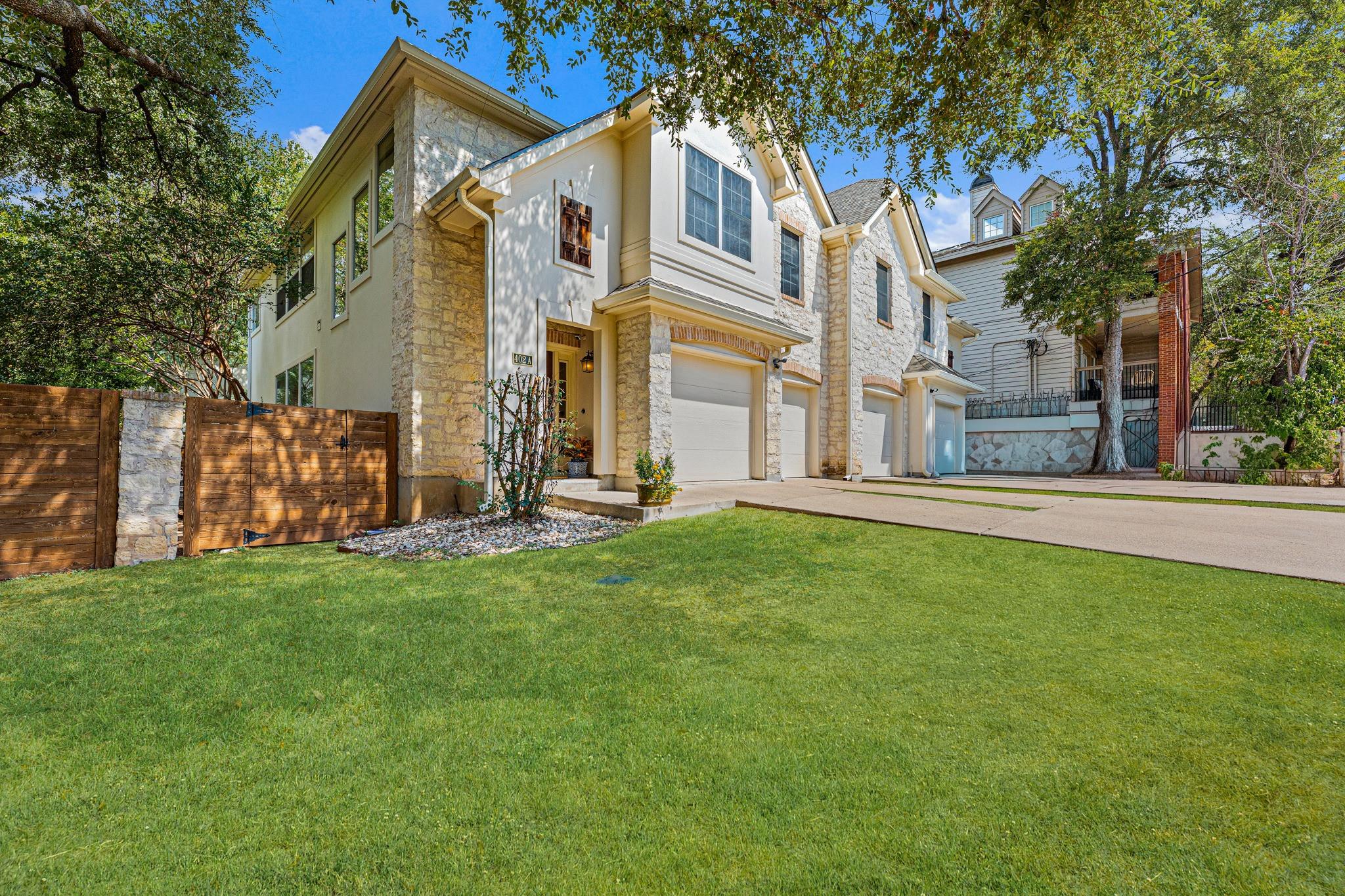 402 32nd ST #1A, Austin, TX 78705 photo 2