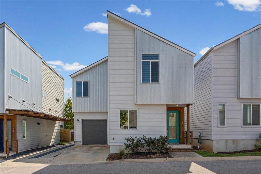 North Bluff Condominiums