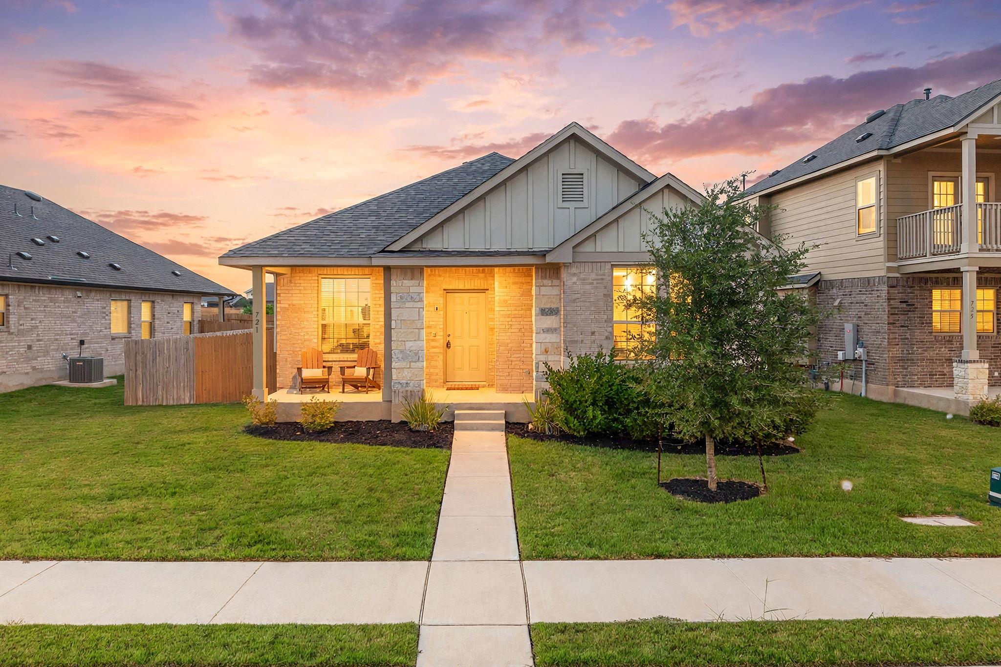 721 Paddock LN, Georgetown, TX 78626 photo 3