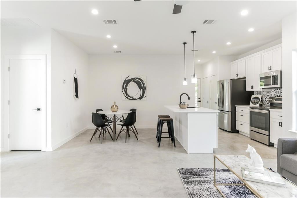 1144 Gunter ST #202, Austin, TX 78721 photo 4