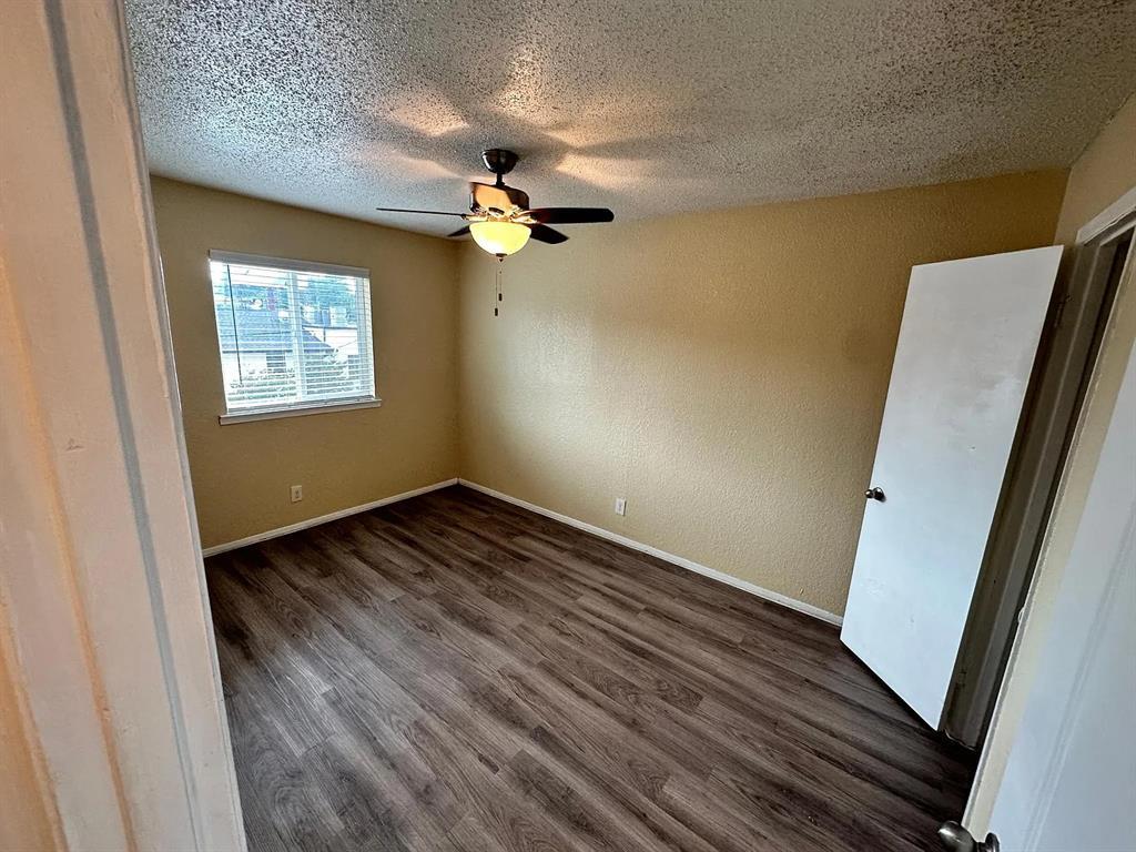 2401 Manor RD #220, Austin, TX 78722 photo 4