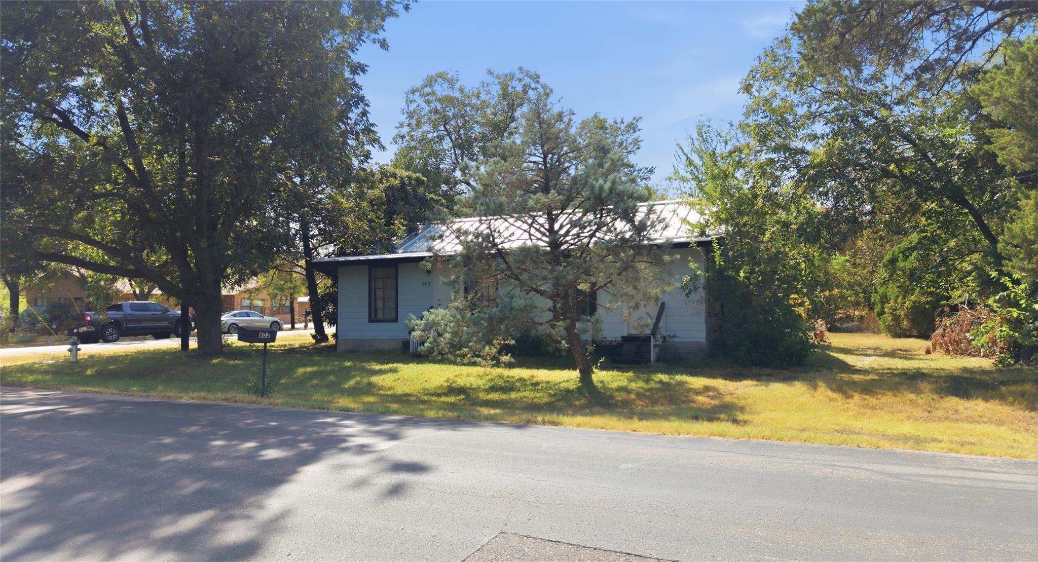 802 Myrtle ST, Georgetown, TX 78626 photo 2