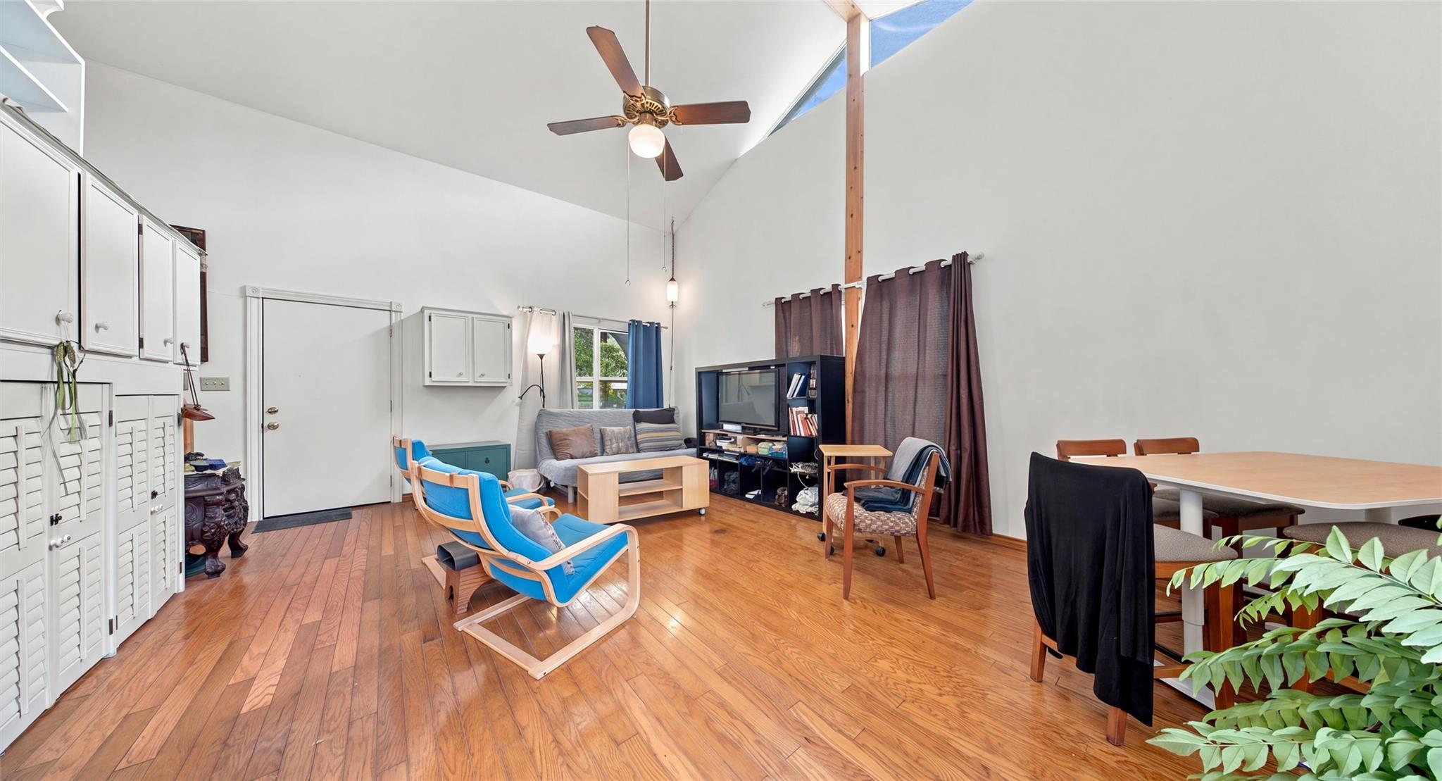 802 Myrtle ST, Georgetown, TX 78626 photo 4