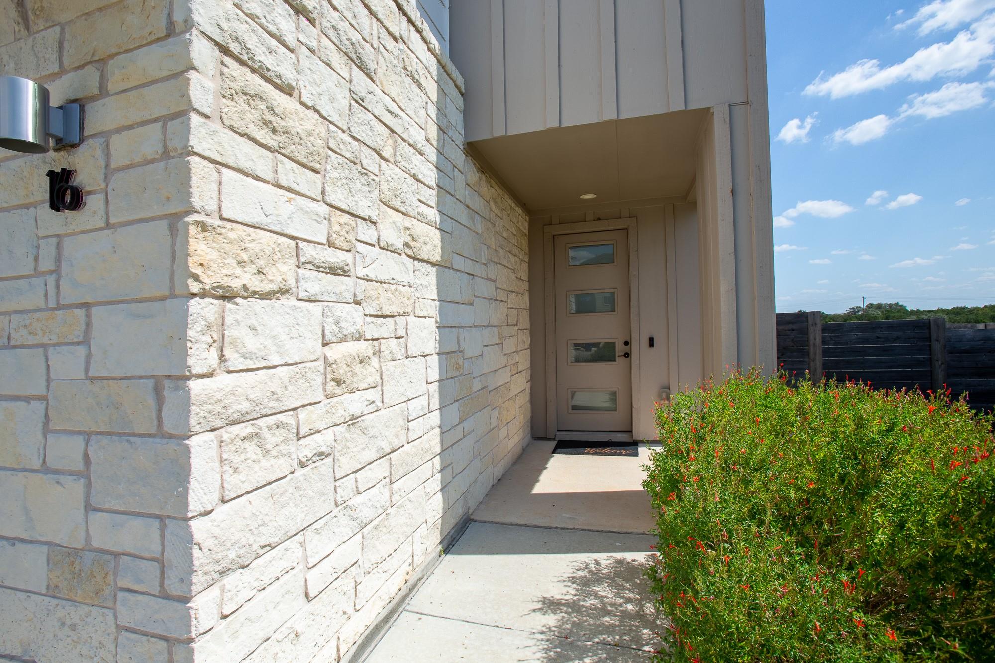 5315 La Crosse Ave #16, Austin, TX 78739 photo 2
