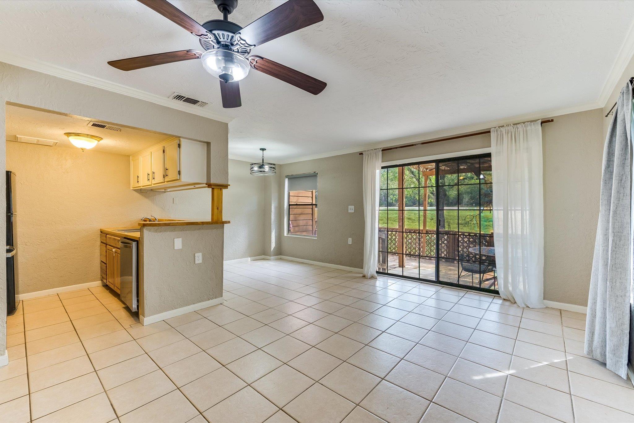 38 Cypress Fairway VLG, Wimberley, TX 78676 photo 5