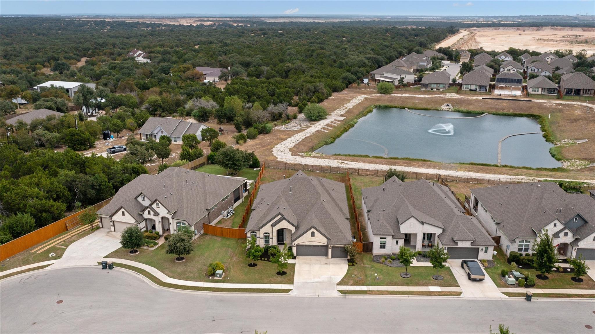 3820 Winnie PL, Round Rock, TX 78681 photo 2