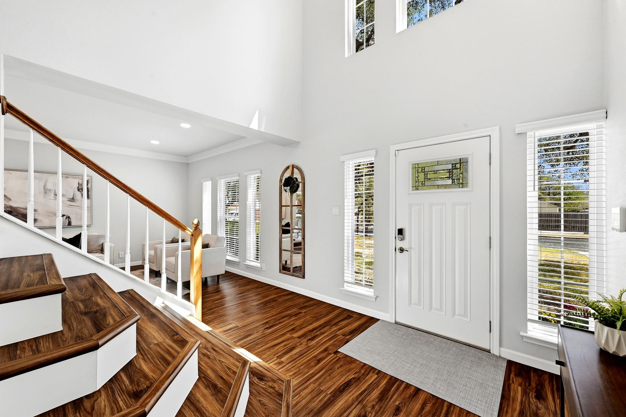 9100 Amanda DR, Austin, TX 78729 photo 5