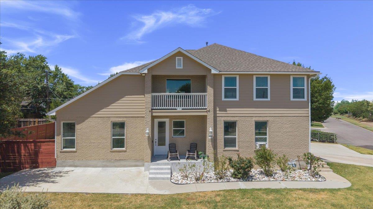 1106 Greenlawn BLVD, Round Rock, TX 78664 photo 2