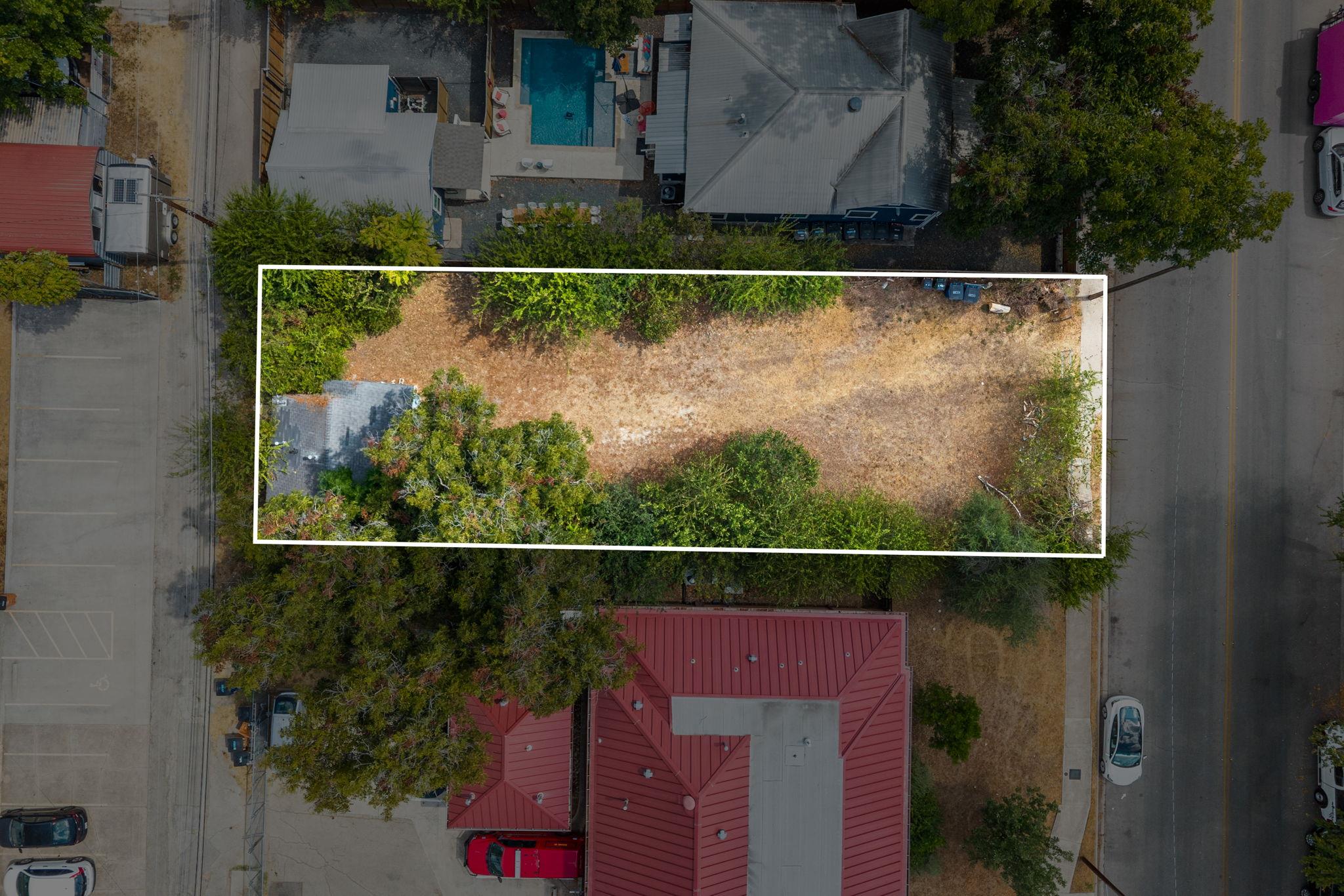1906 2nd ST, Austin, TX 78702 photo 2