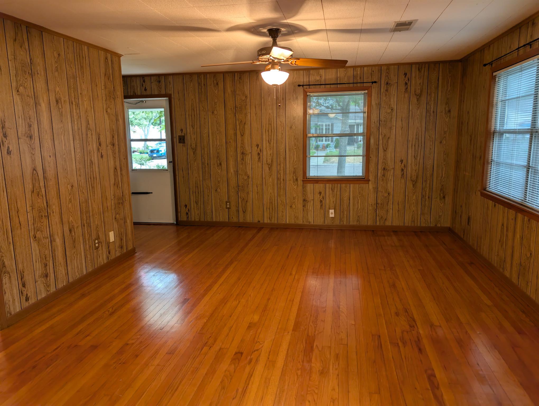 1021 45th ST, Temple, TX 76504 photo 5