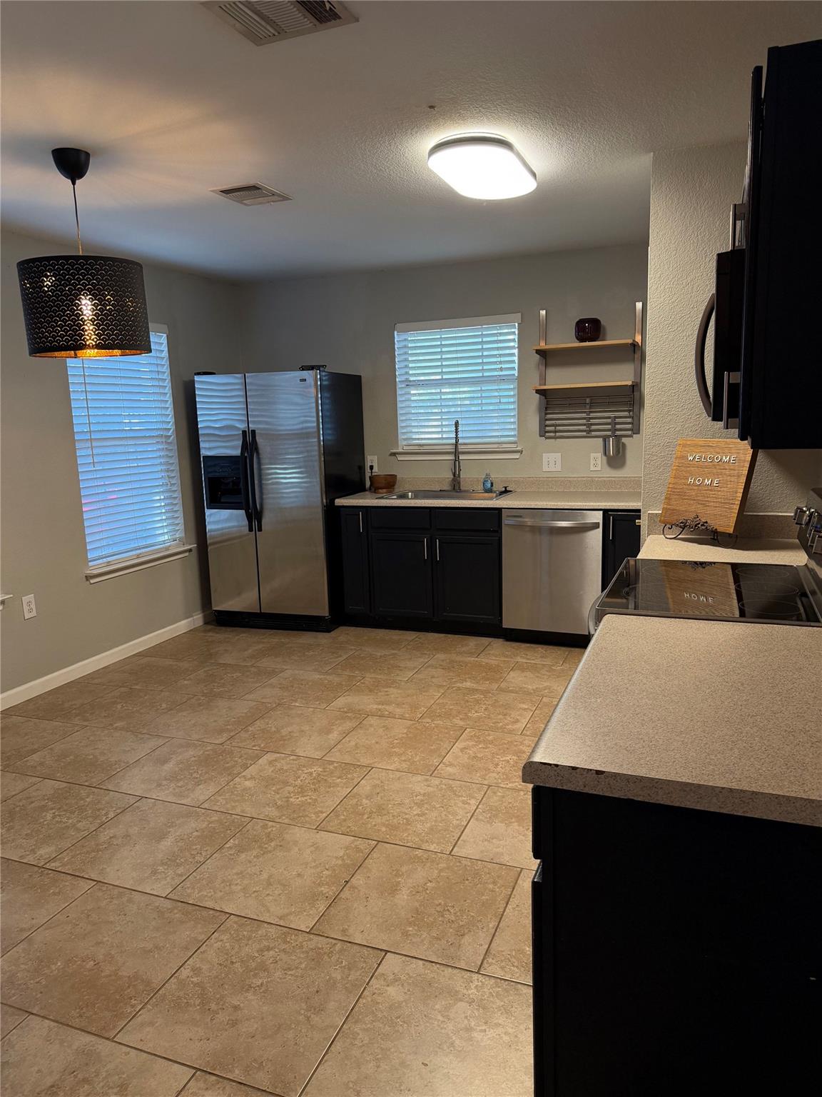 7108 Walkup LN, Austin, TX 78747 photo 4