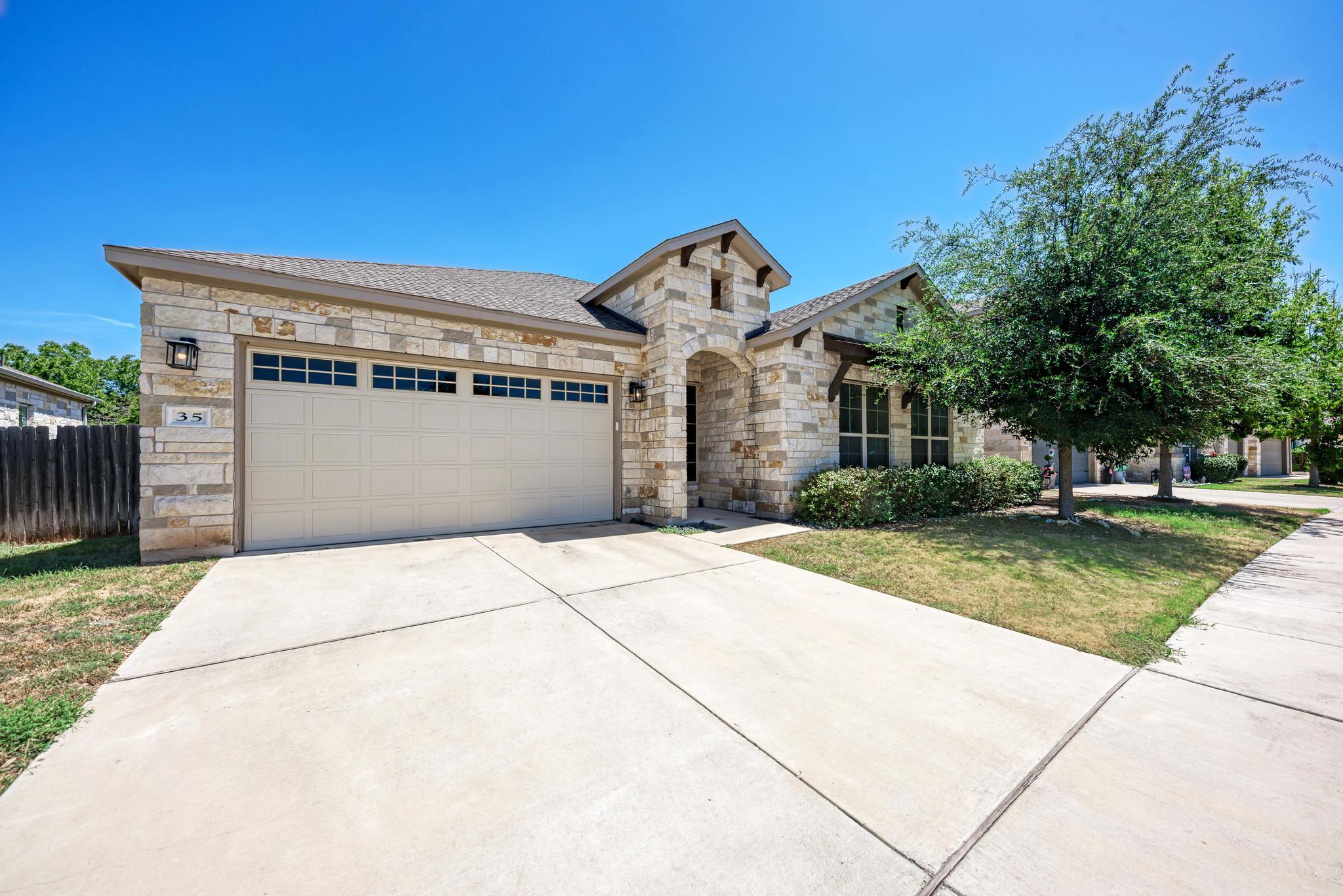 Diamond Oaks Condos
