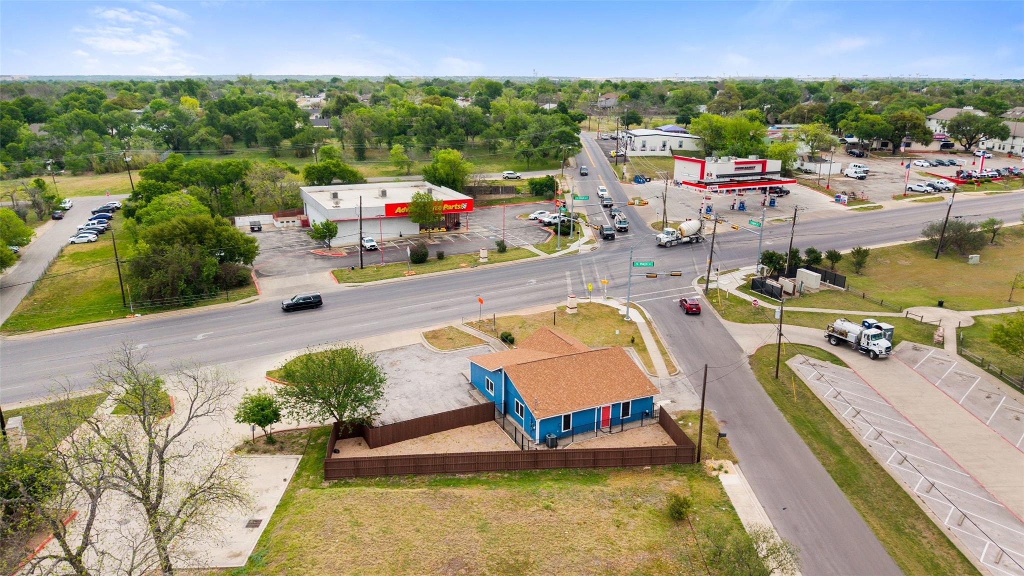 750 Mays ST, Round Rock, TX 78664 photo 4