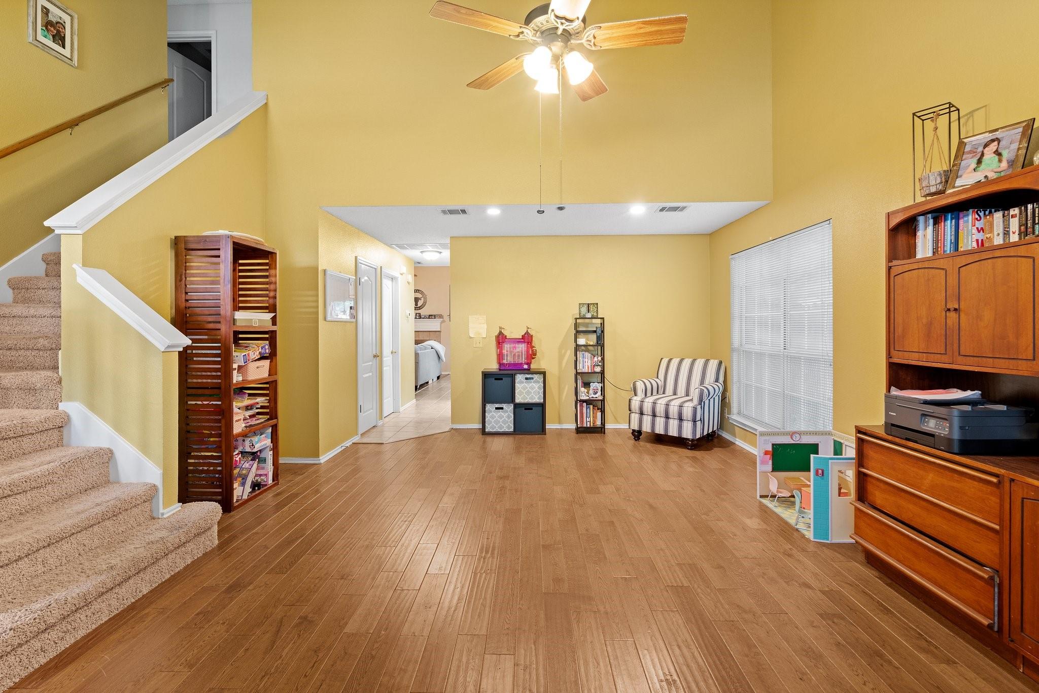 12900 Medina River WAY, Austin, TX 78732 photo 4