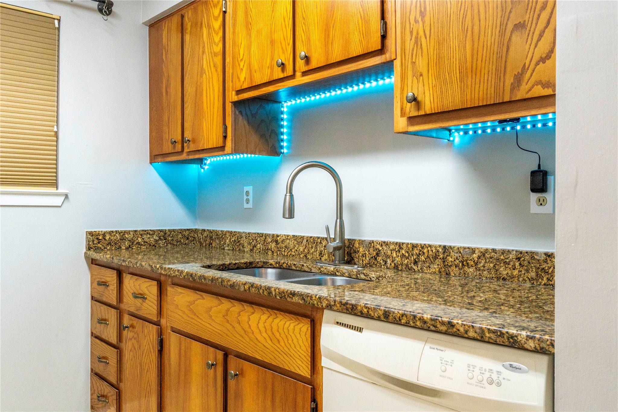 6903 Deatonhill DR #28, Austin, TX 78745 photo 5