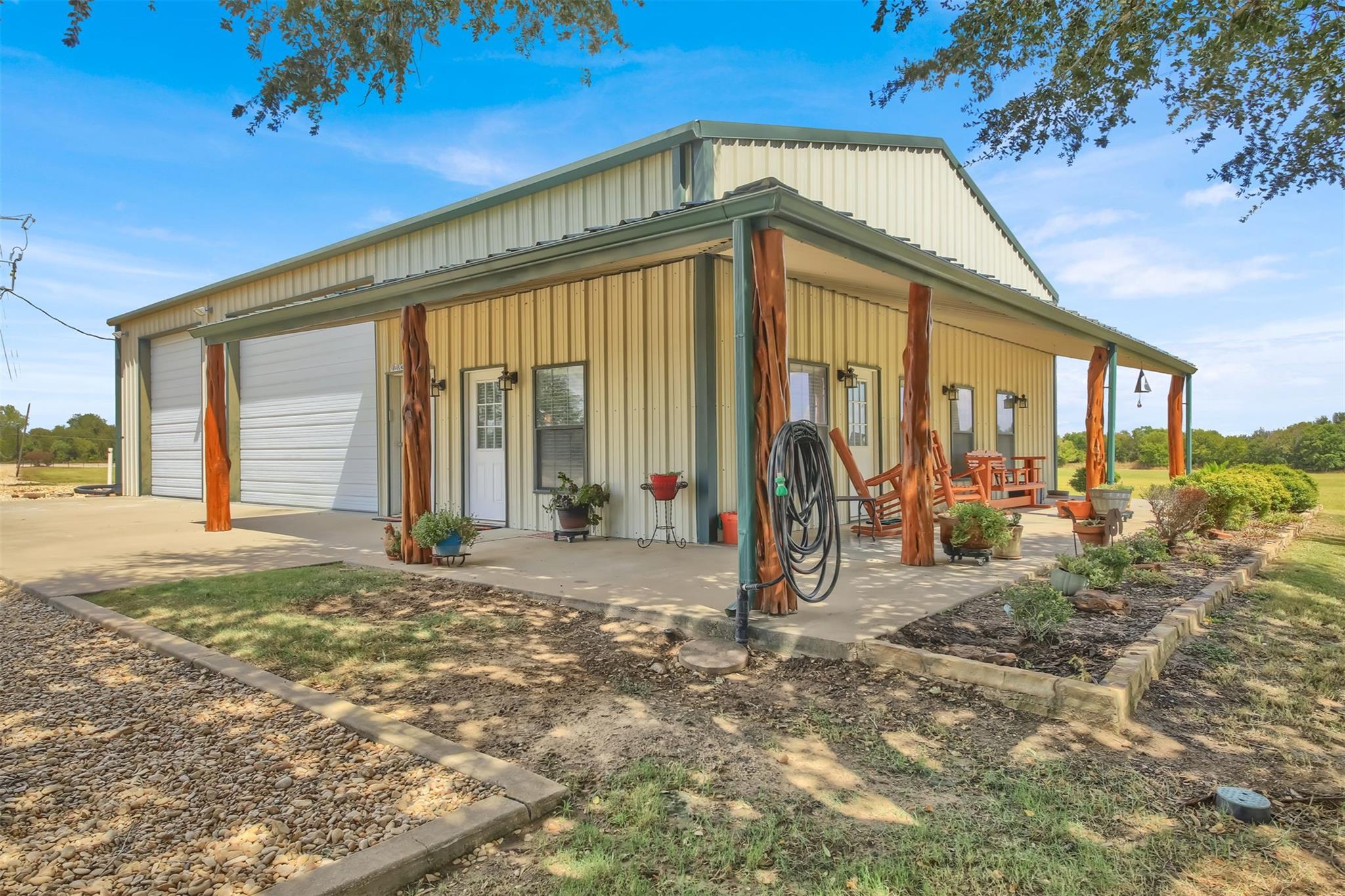 1930 County Road 361, Granger, TX 76530 photo 5