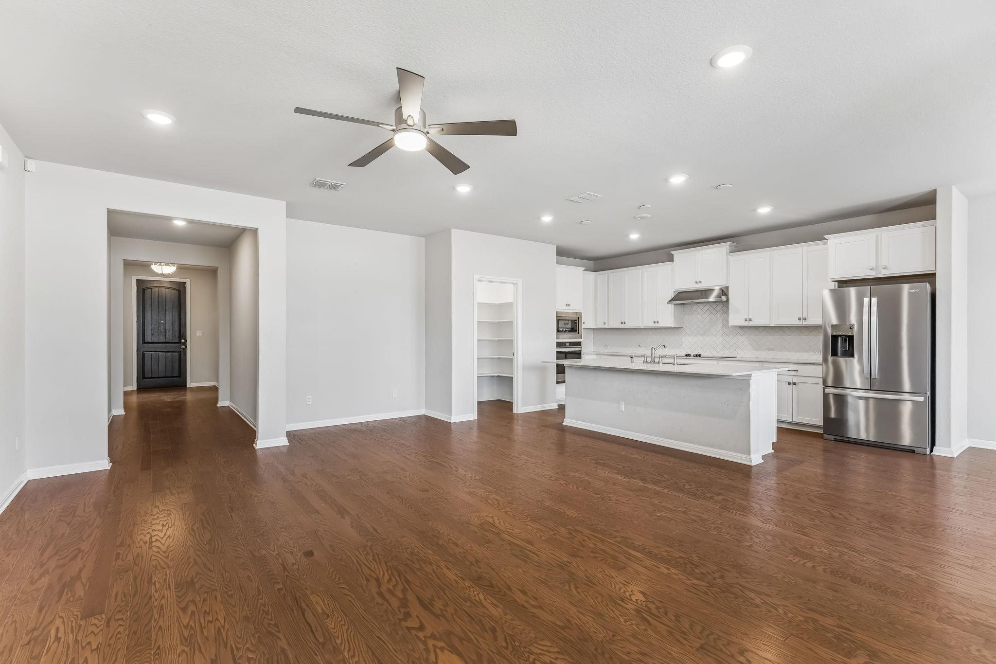4009 Milano River RD, Hutto, TX 78634 photo 5