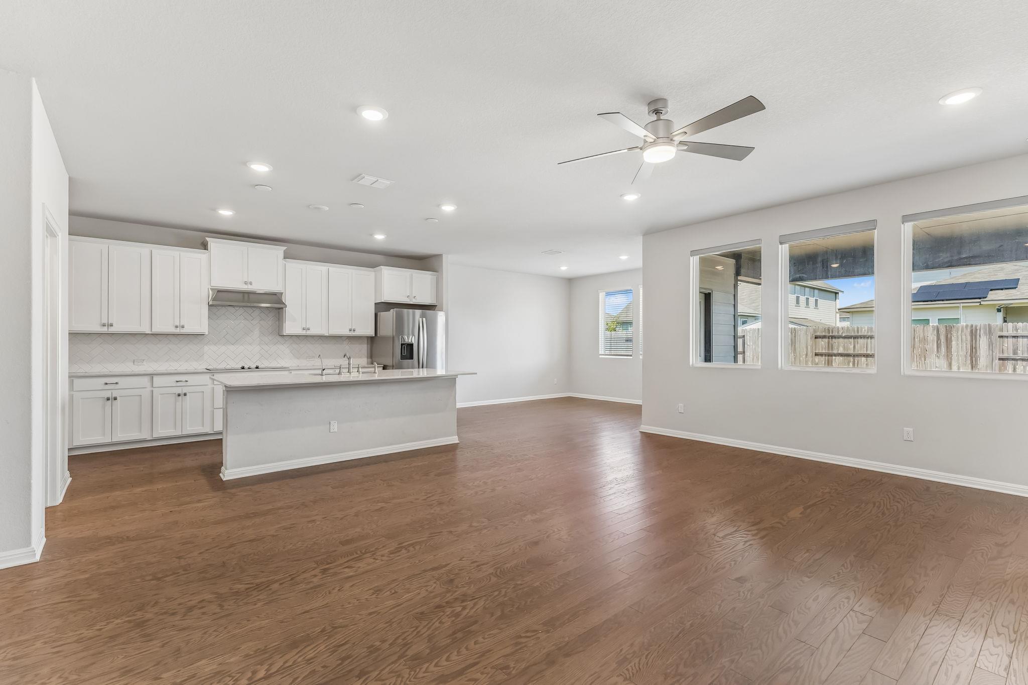 4009 Milano River RD, Hutto, TX 78634 photo 4