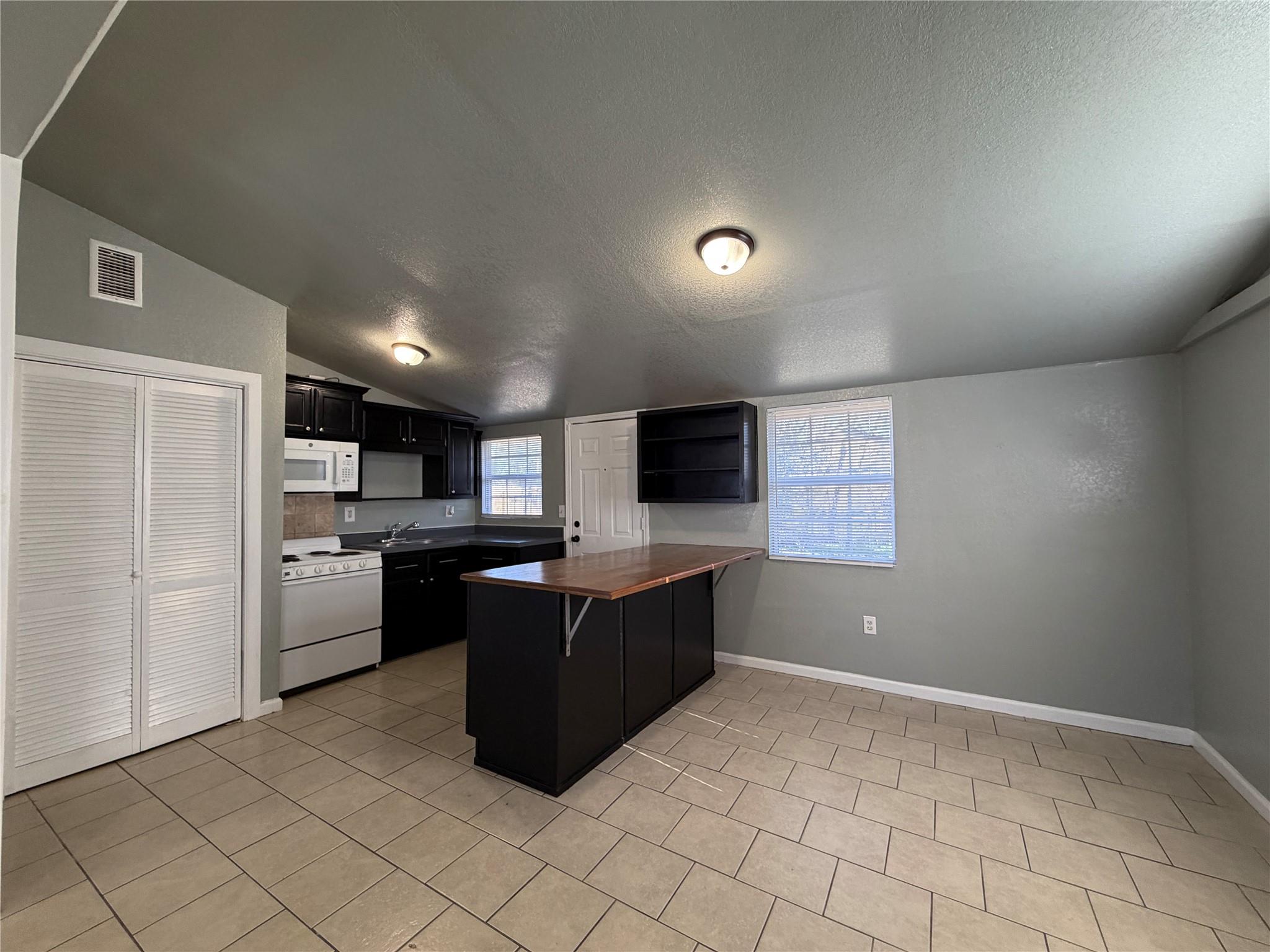 804 Evergreen DR, Killeen, TX 76541 photo 2