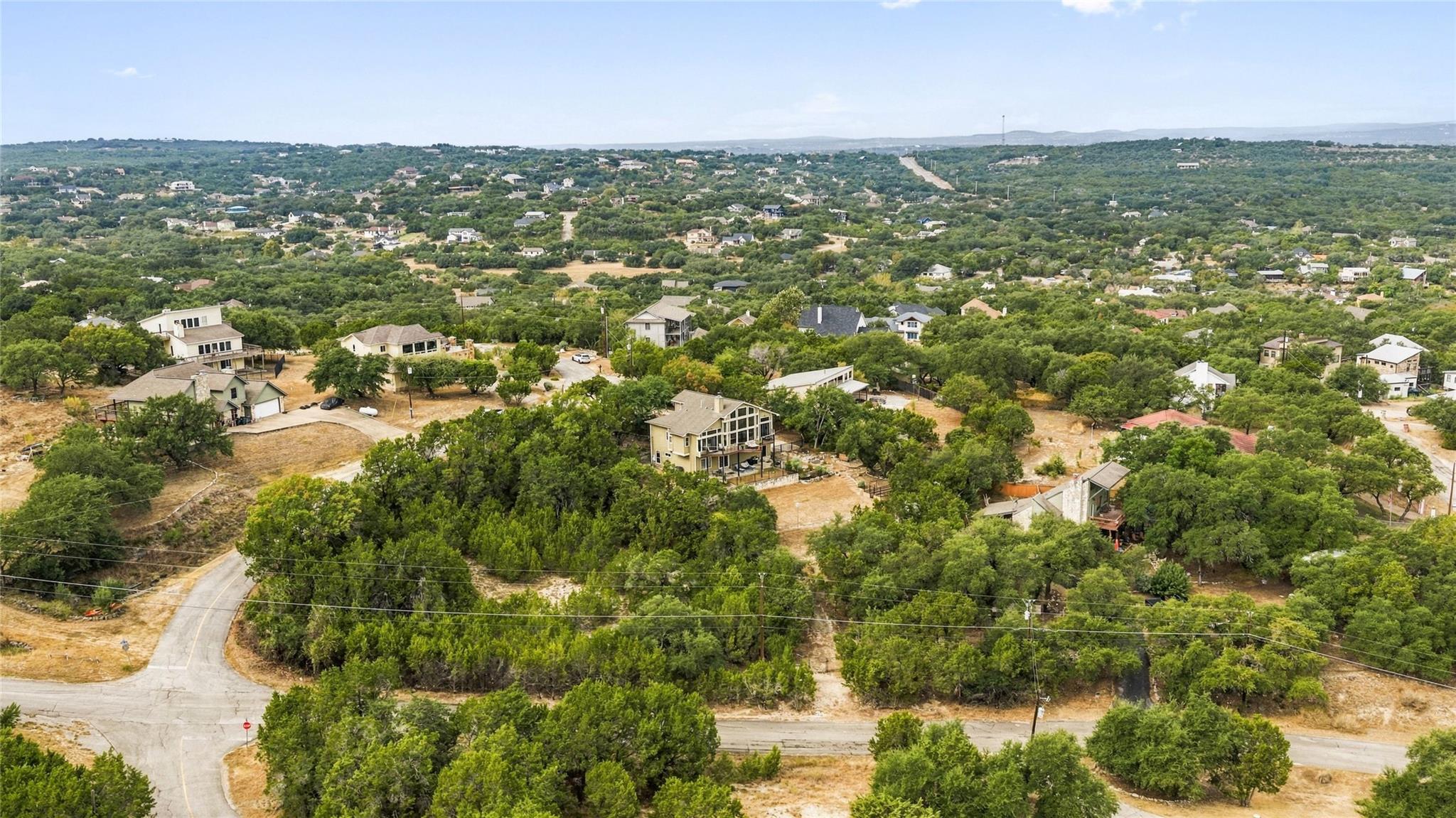 208 Morar DR, Spicewood, TX 78669 photo 5