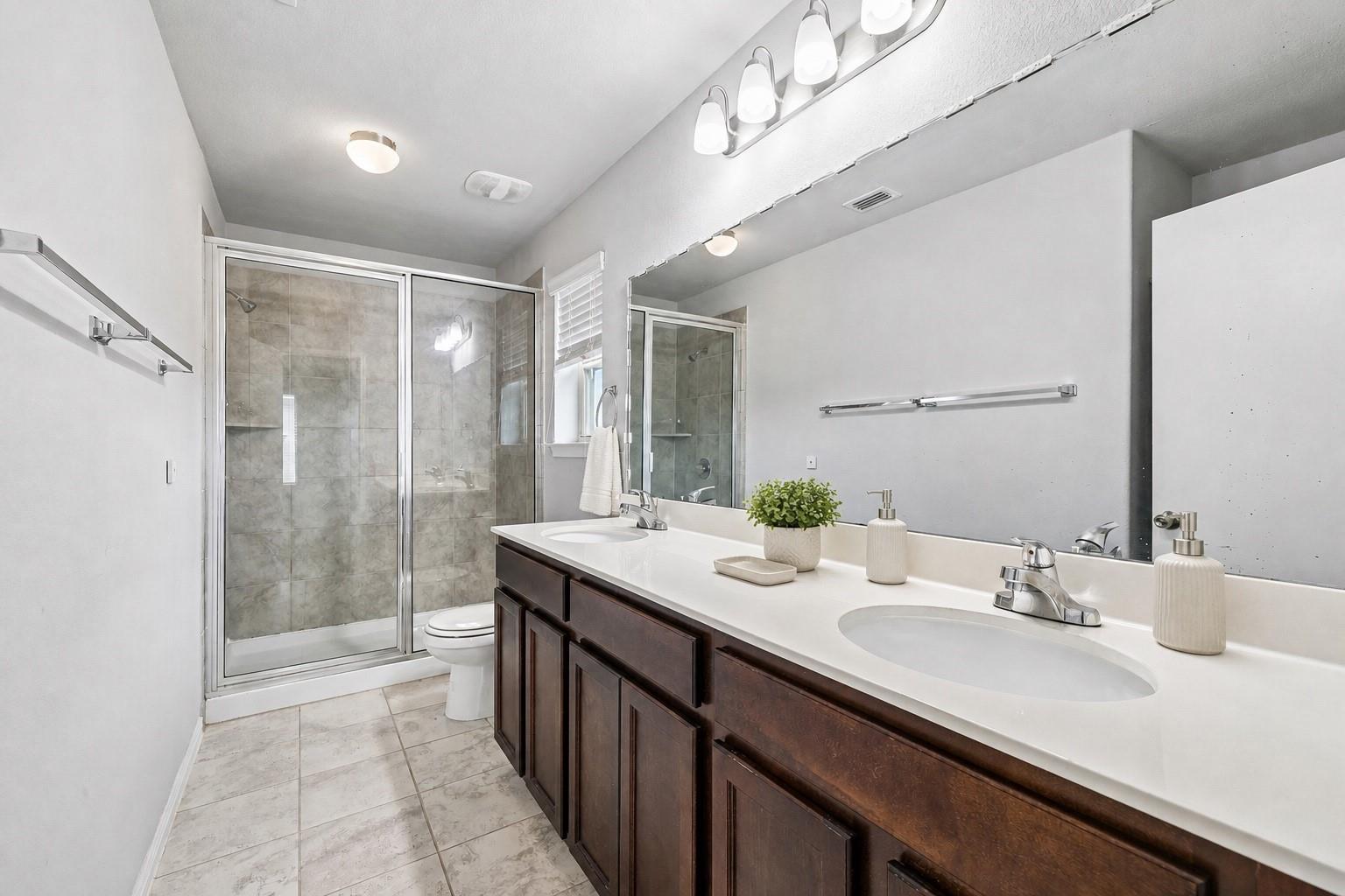 387 Guemal RD, Buda, TX 78610 photo 4