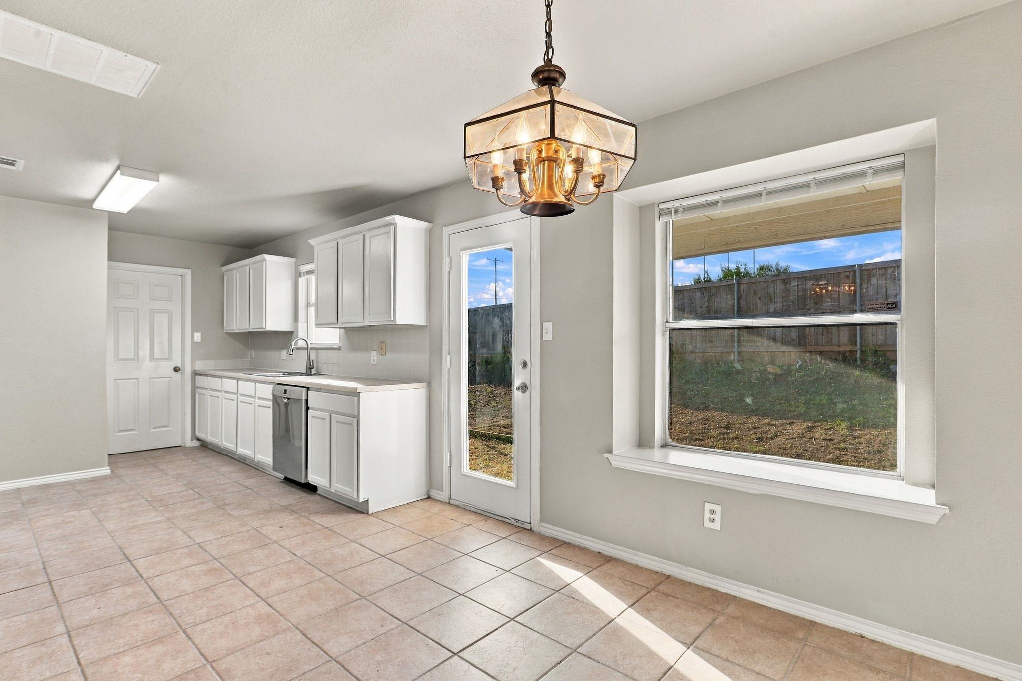 1830 Wallin LOOP, Round Rock, TX 78664 photo 4