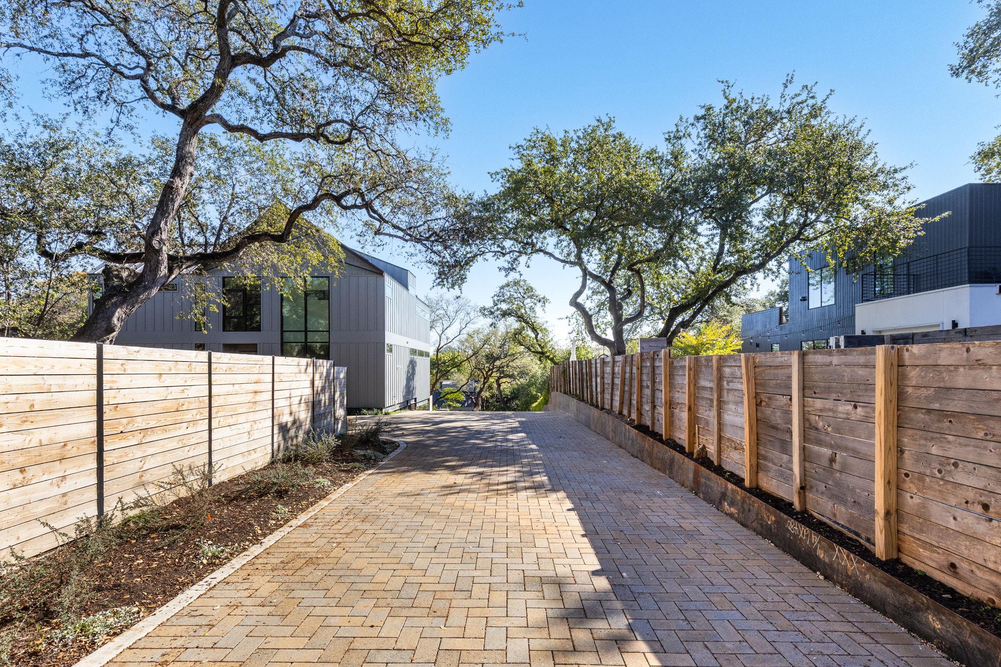 1603 Chelsea LN #1, Austin, TX 78704 photo 5