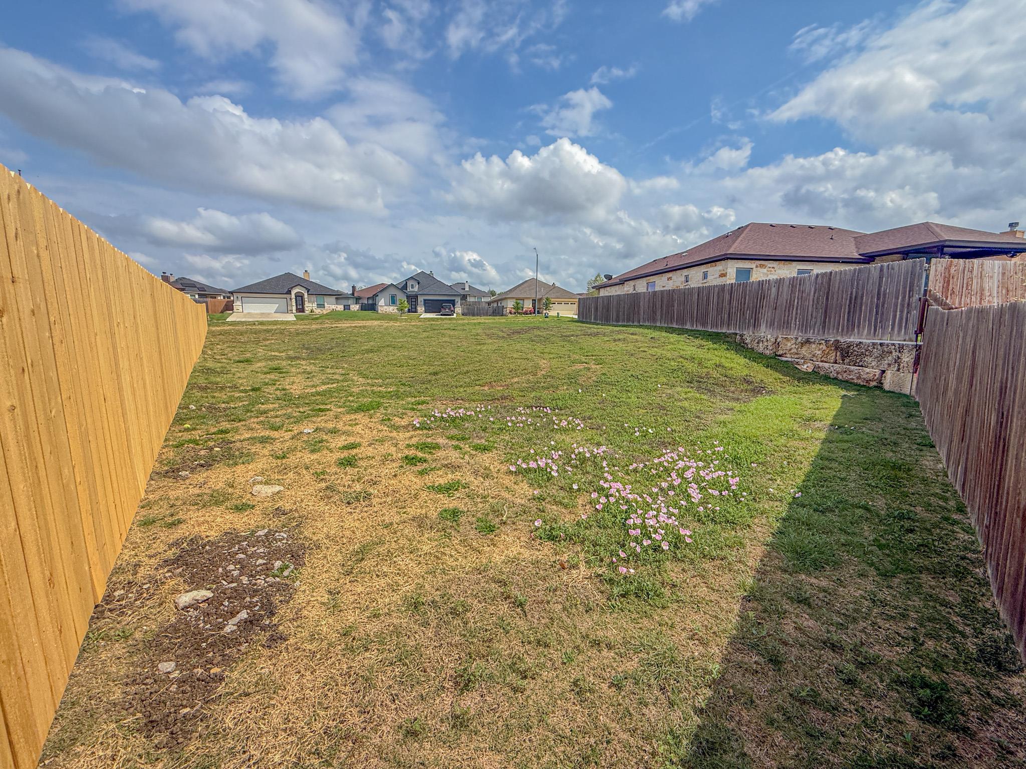 169 Greg LN, Jarrell, TX 76537 photo 5
