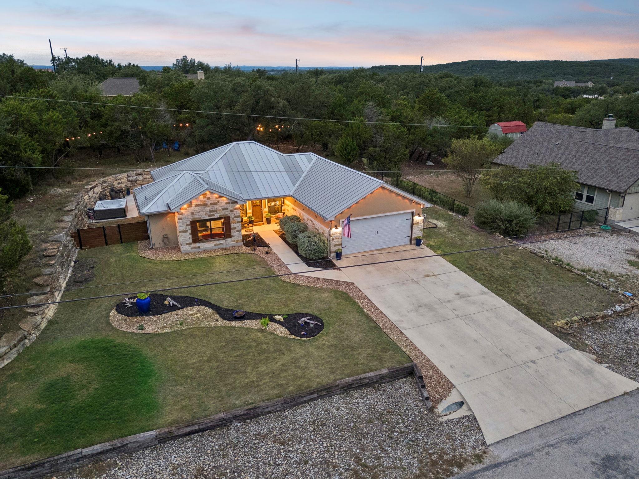 711 Monarch, Canyon Lake, TX 78133 photo 2