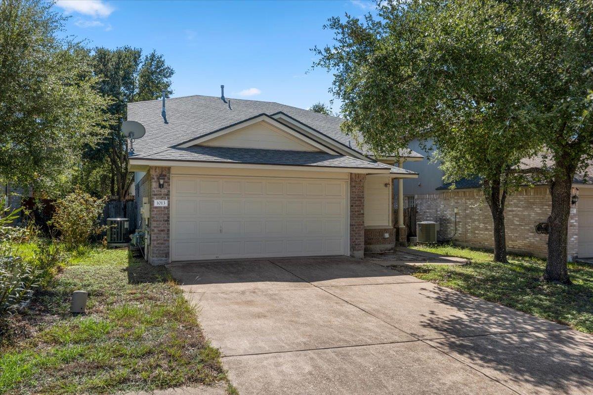 1013 Sweet Melissa DR, Pflugerville, TX 78660 photo 3