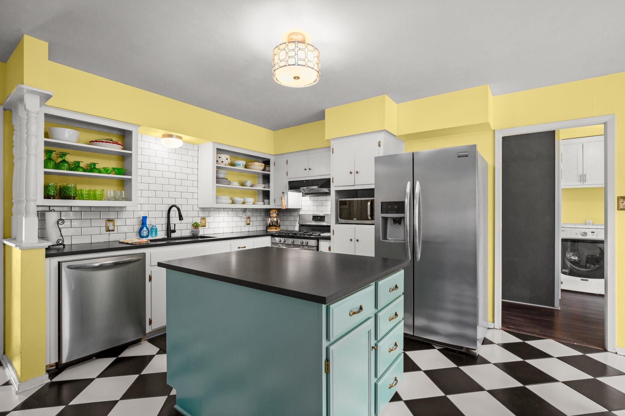 408 Ramble LN, Austin, TX 78745 photo 3
