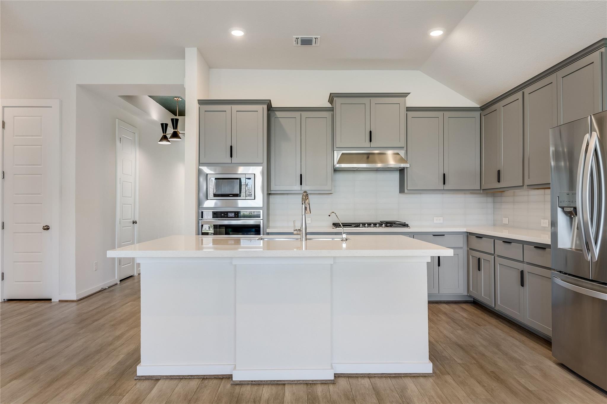 4326 Frankfurt LN, Round Rock, TX 78626 photo 4
