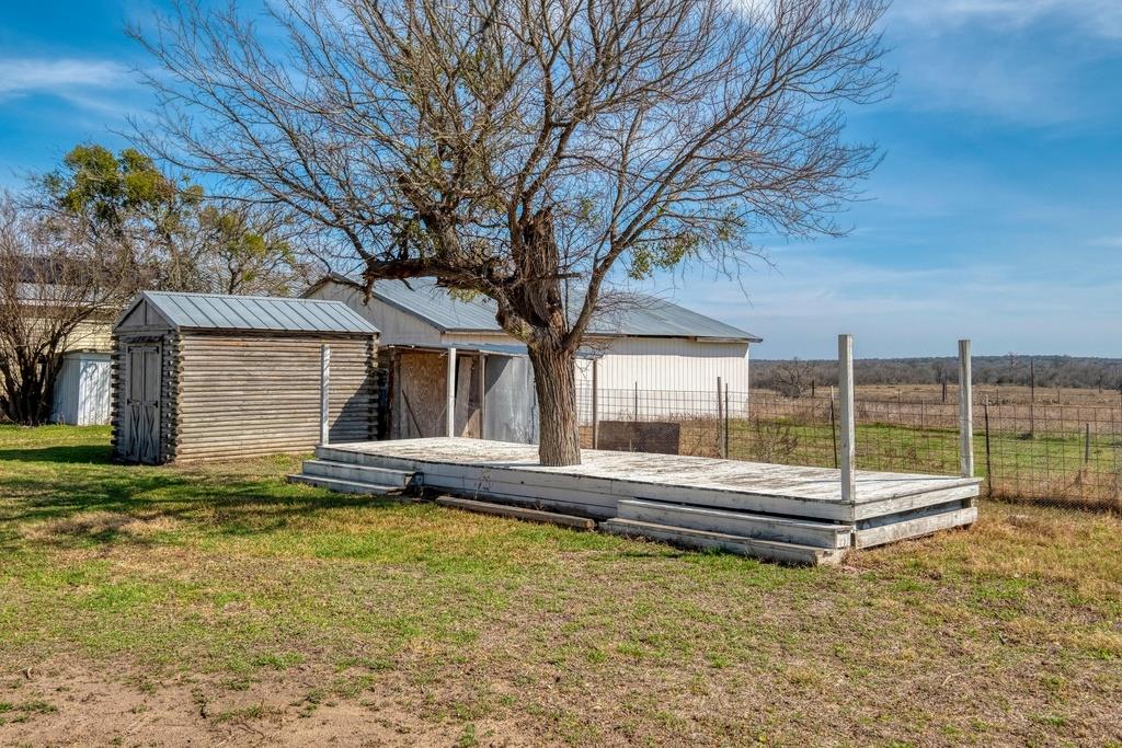 829 State Highway 21 Highway, Cedar Creek, TX 78612 photo 3