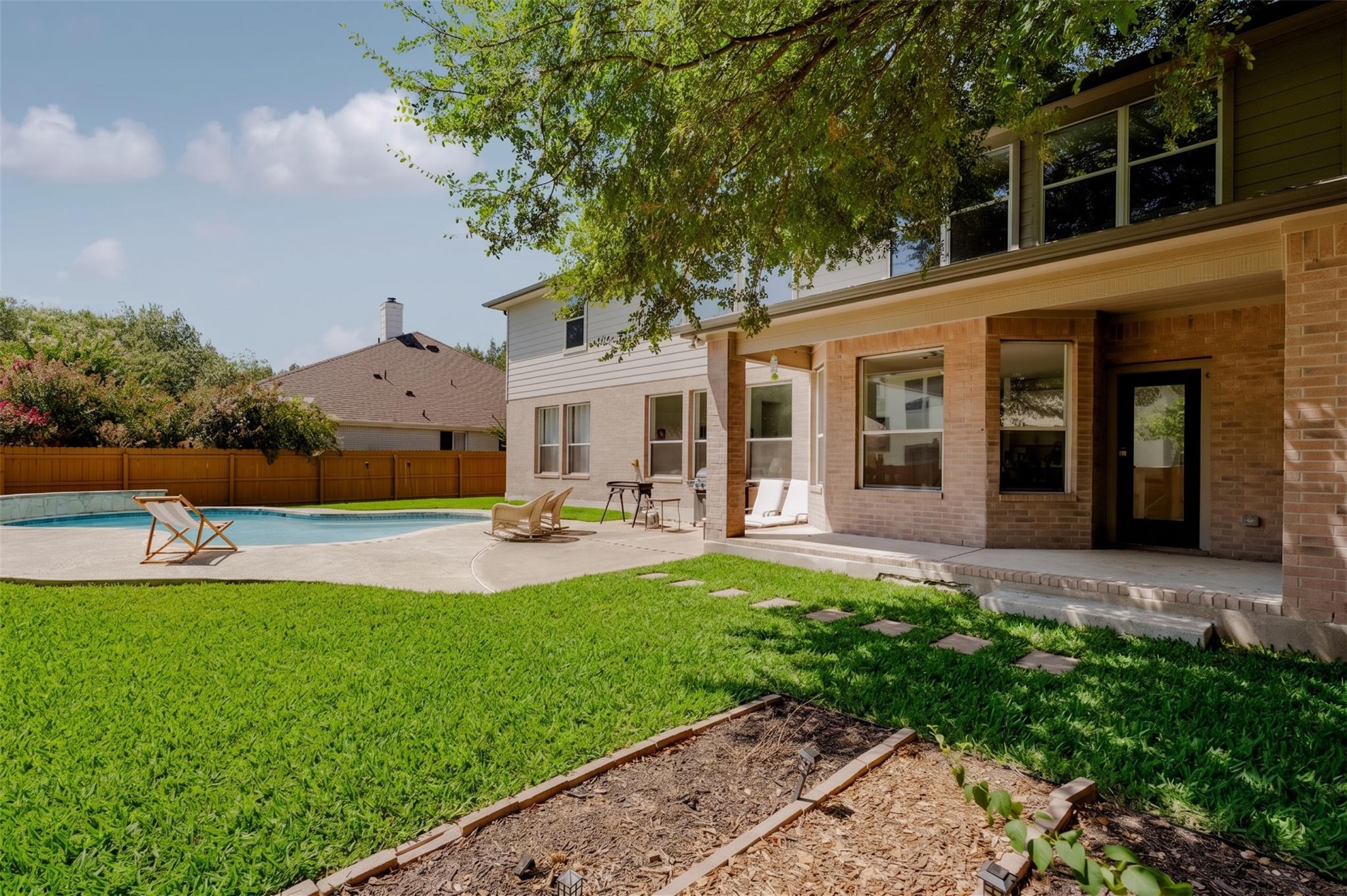 10909 River Plantation DR, Austin, TX 78747 photo 4