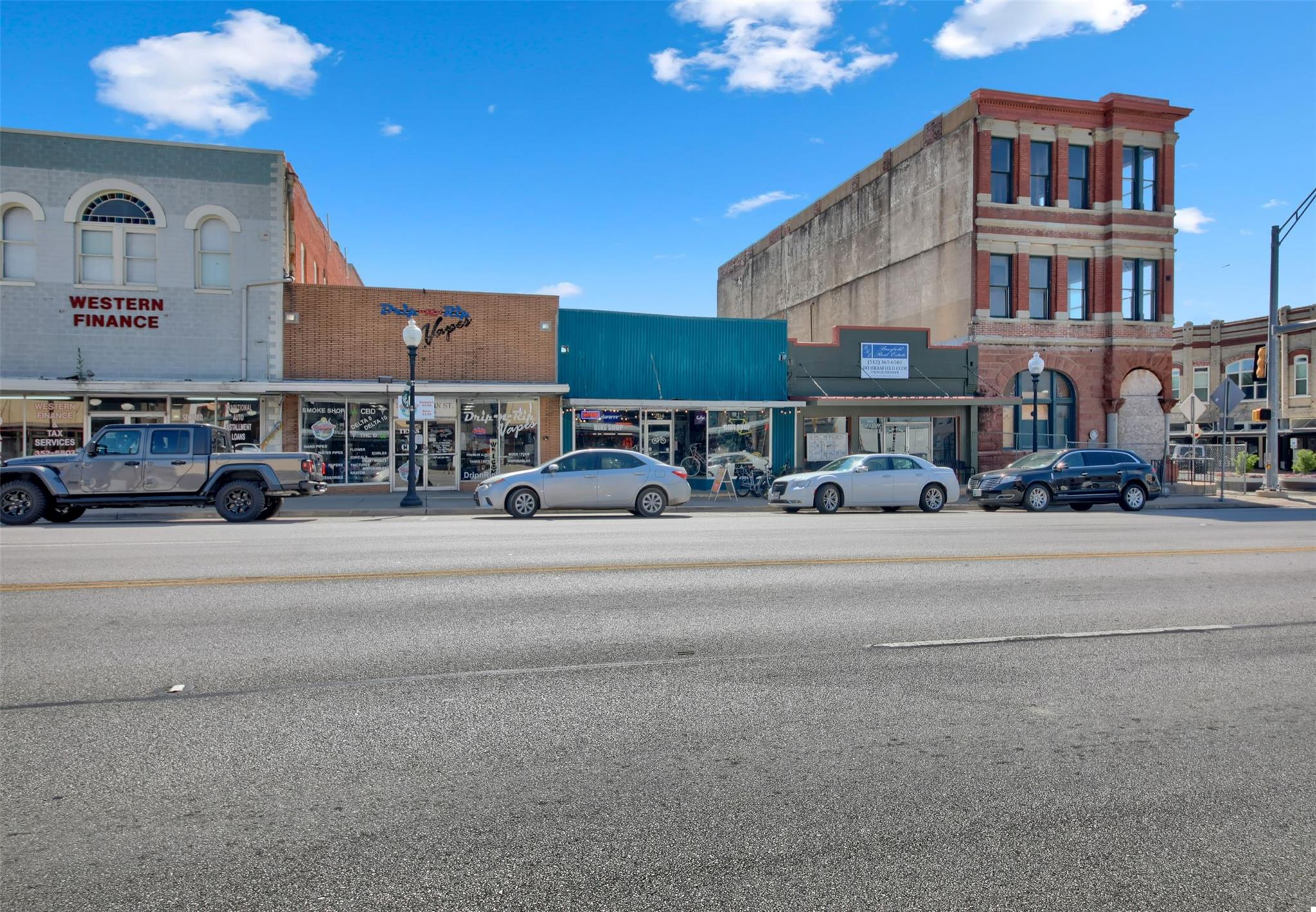 202 Main ST, Taylor, TX 76574 photo 3