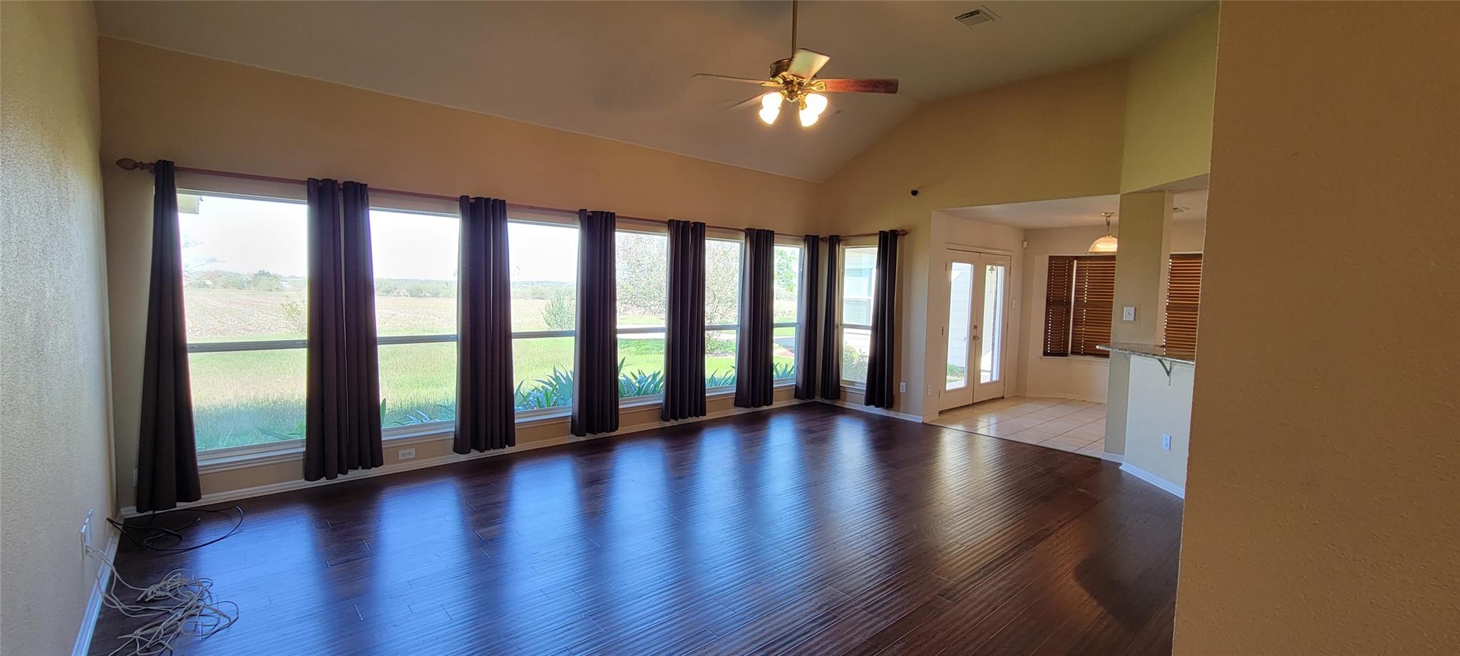 10616 Doyle RD, Del Valle, TX 78617 photo 2