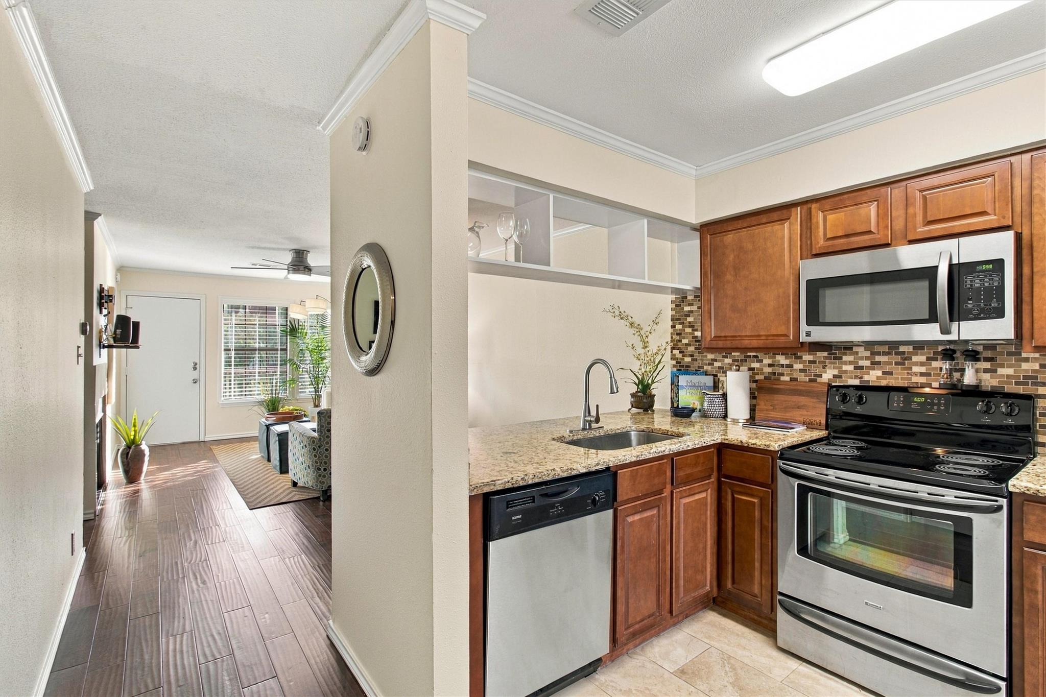 2215 Post RD #2055, Austin, TX 78704 photo 4