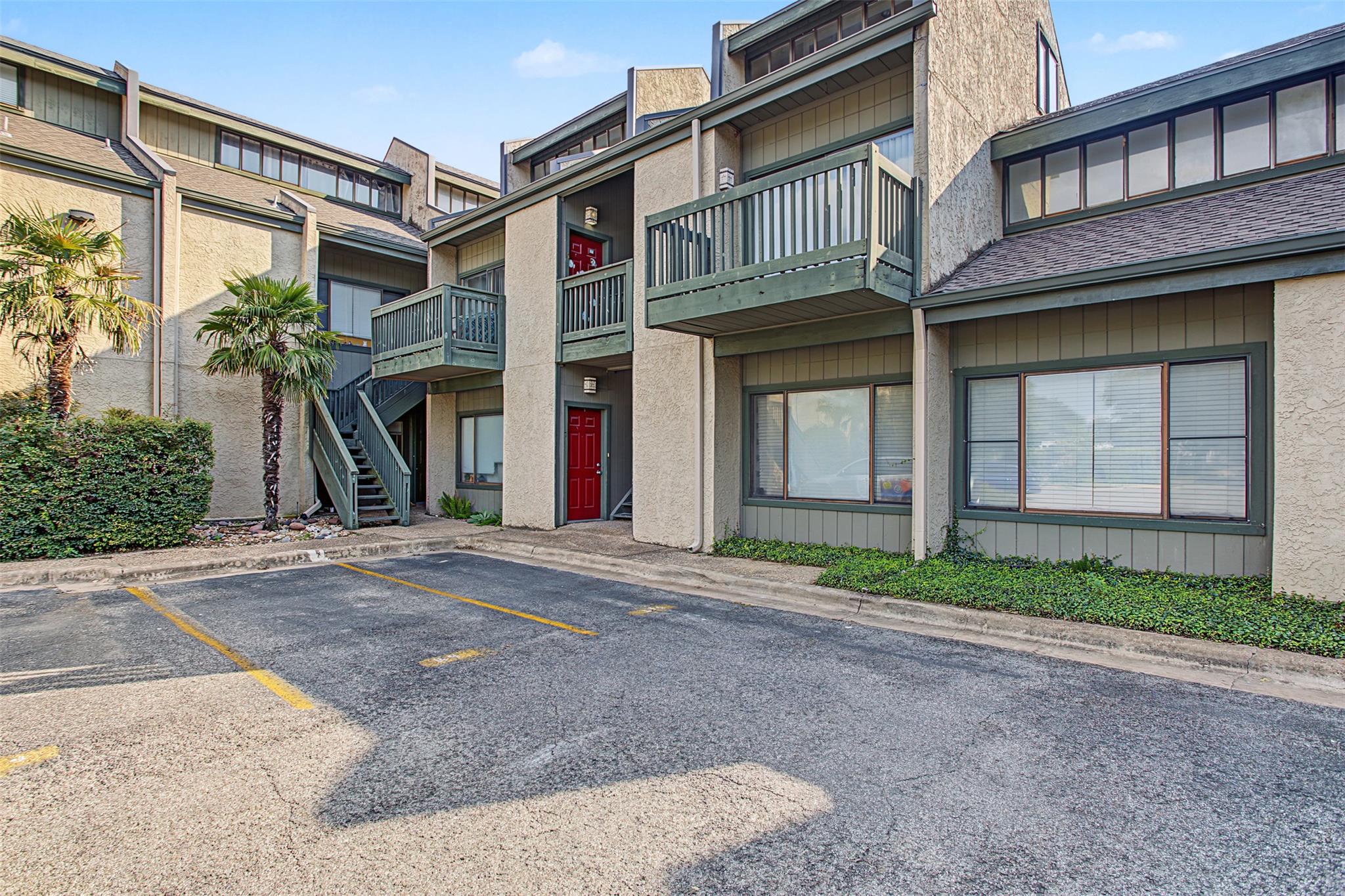 Nelray Place Condo Amd