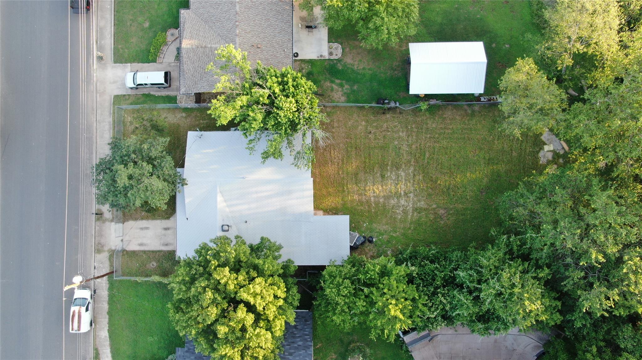 1060 Gardner, Austin, TX 78721 photo 3