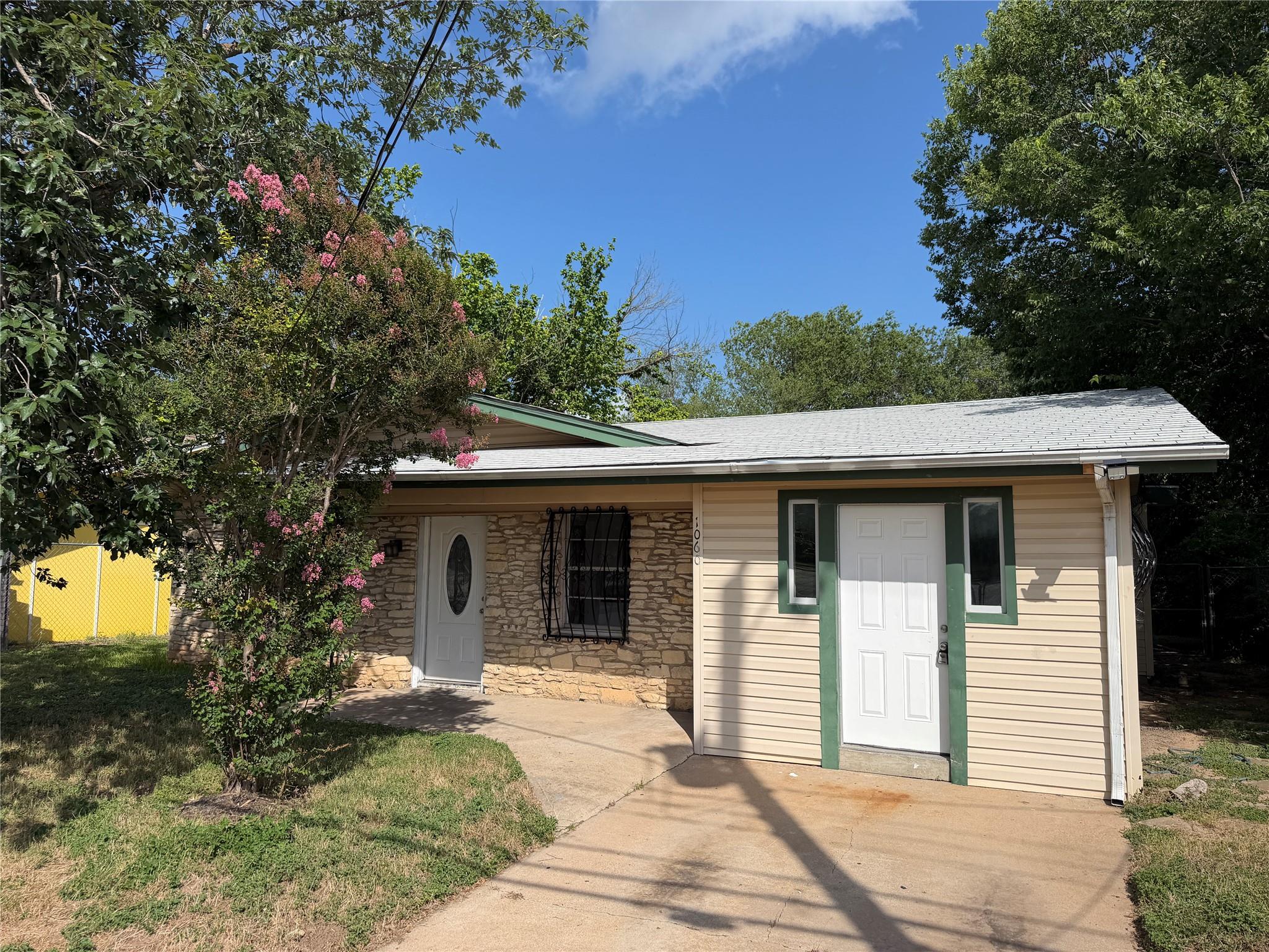 1060 Gardner, Austin, TX 78721 photo 5