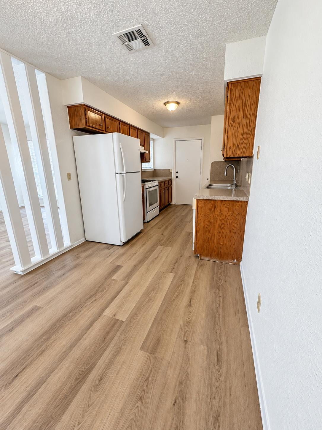607 Rollingway DR #A, Round Rock, TX 78681 photo 4