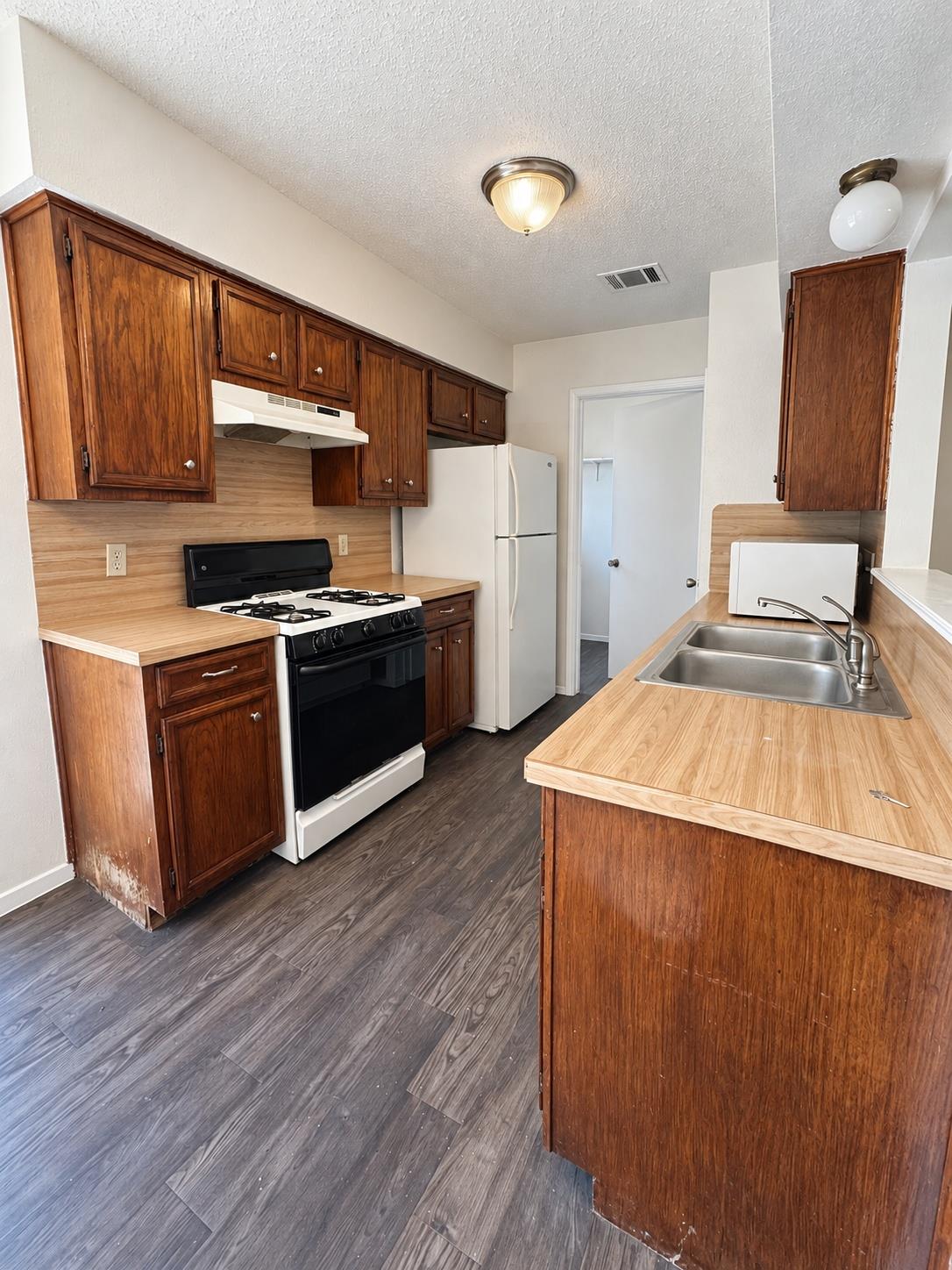3515 Rollingway CV #B, Round Rock, TX 78681 photo 3