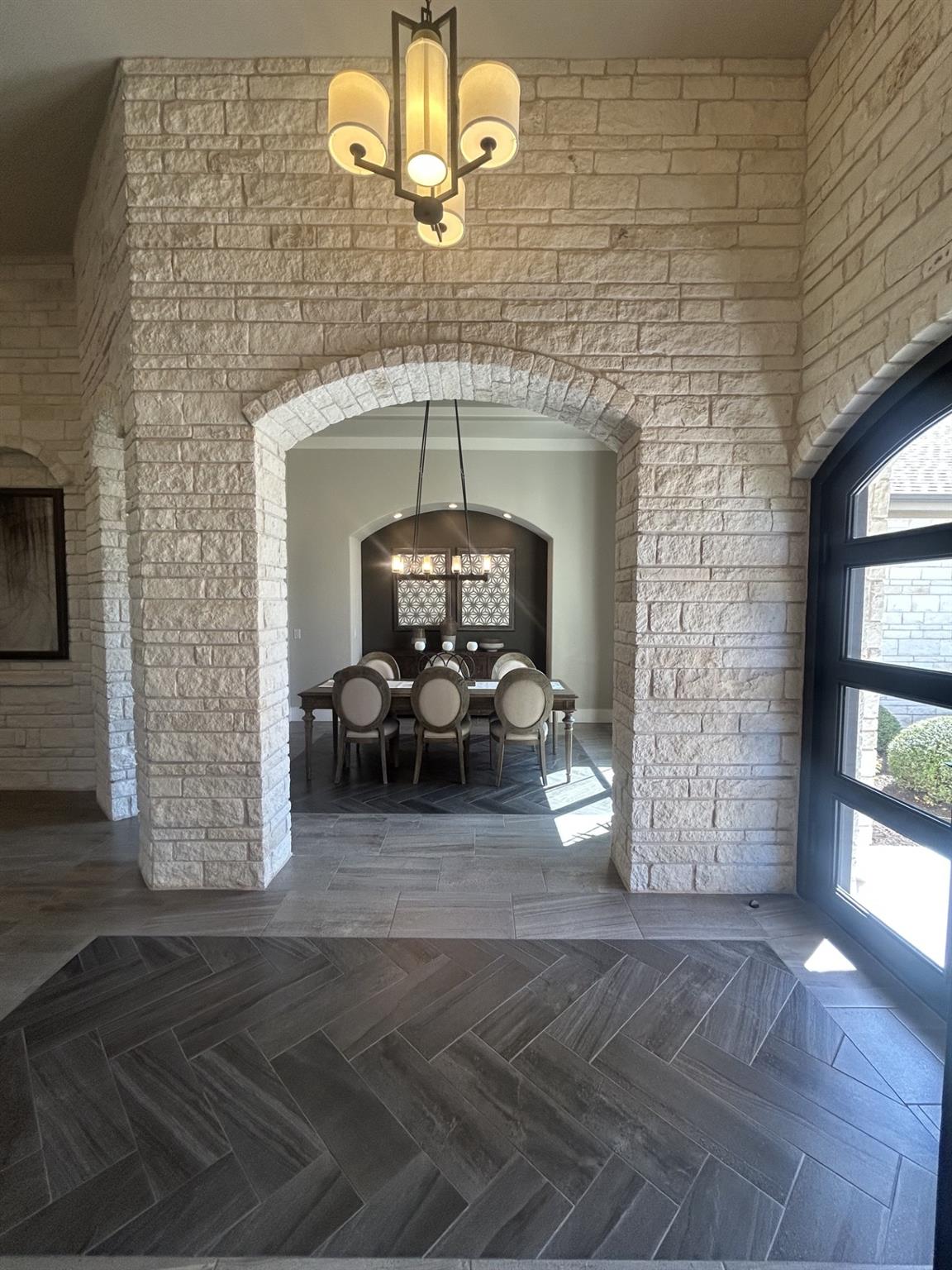 200 Creek Crossing DR, Georgetown, TX 78628 photo 3