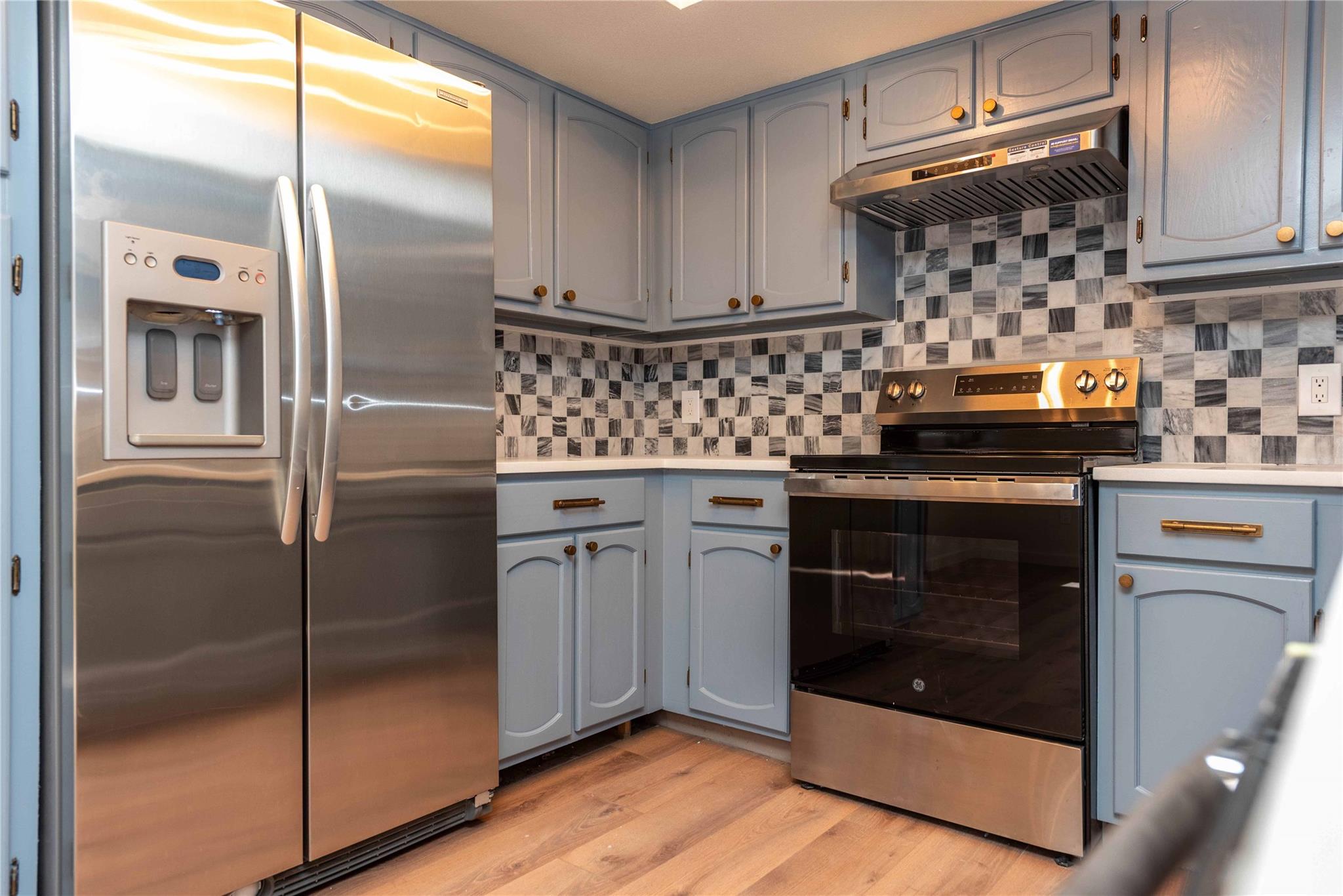 7203 Coronado CIR, Austin, TX 78752 photo 3