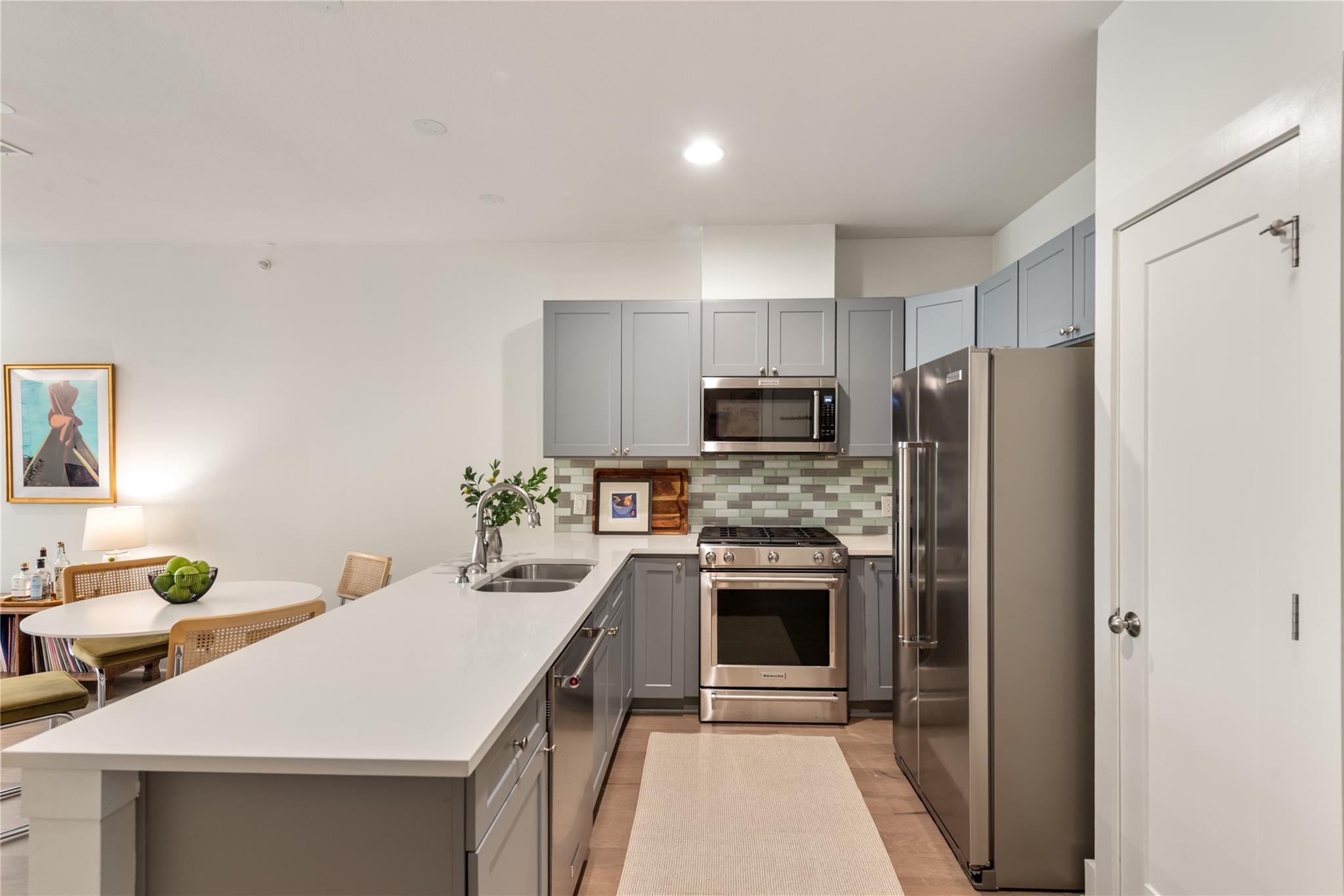 908 NUECES ST #37, Austin, TX 78701 photo 4
