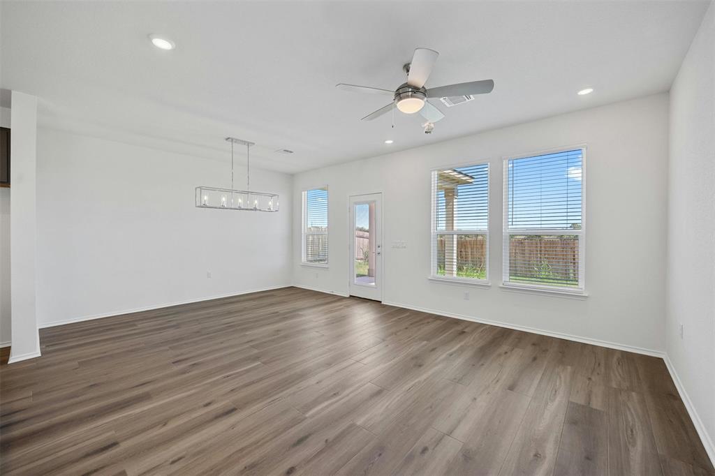 12509 Oxford Vineyard LN, Manor, TX 78653 photo 4